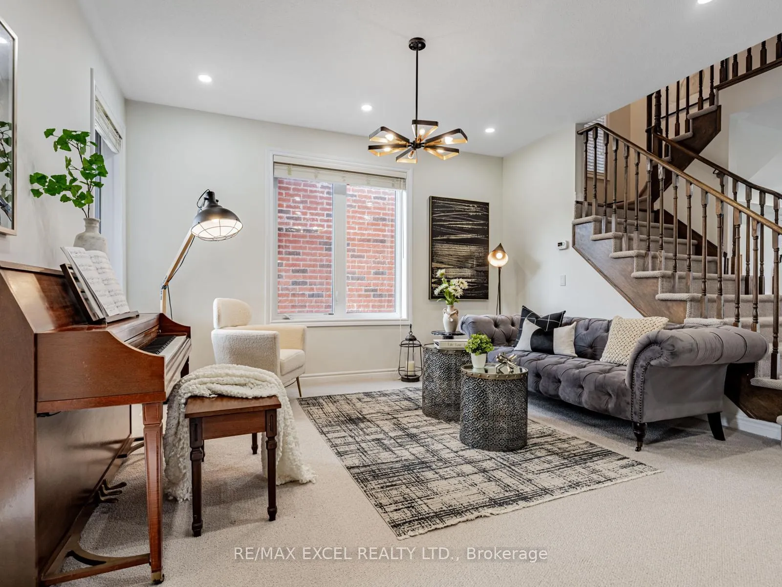 Photo 3 of 2323 Dobbinton Street, Oshawa, Windfields — HOMEH