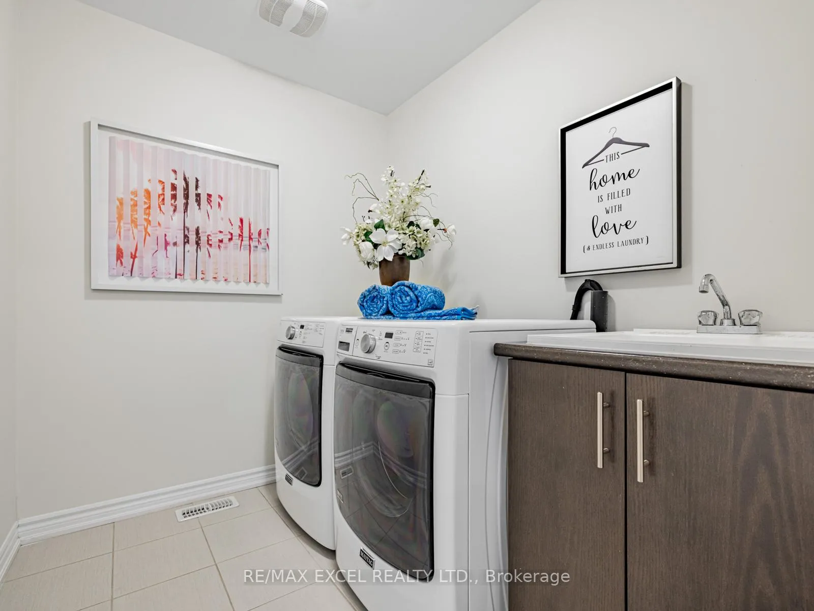 Photo 8 of 2323 Dobbinton Street, Oshawa, Windfields — HOMEH