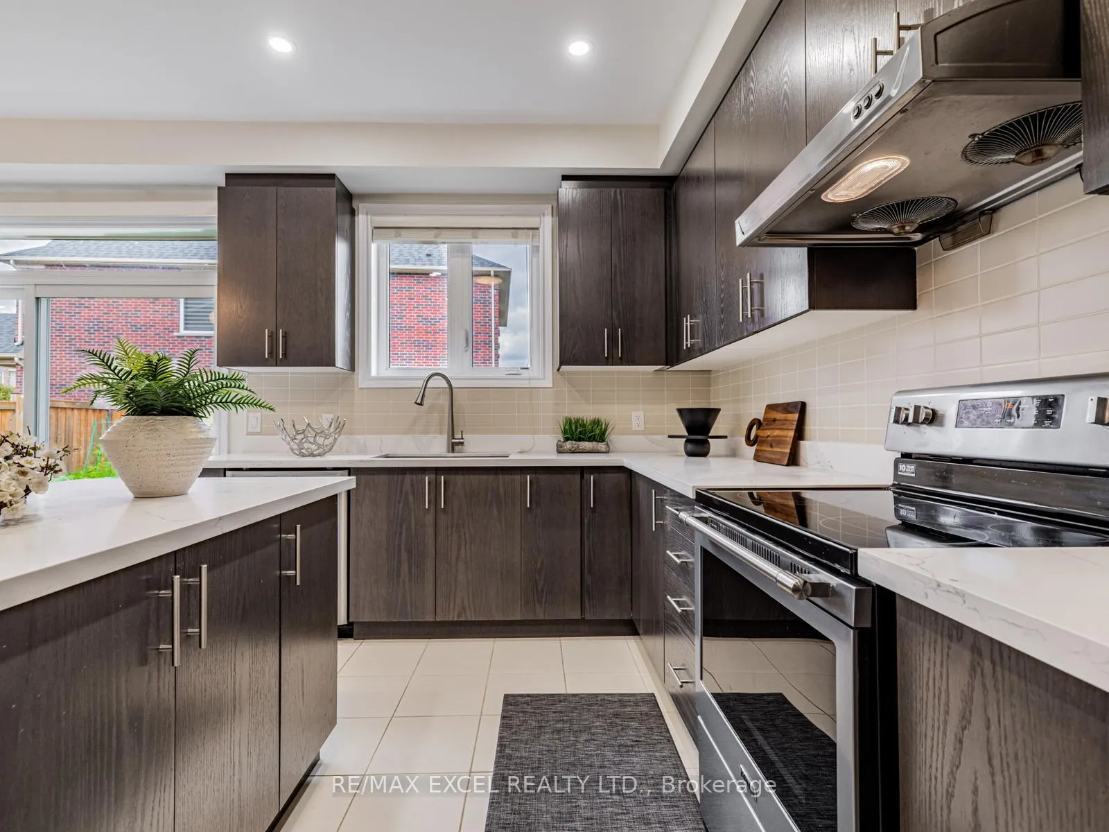 Photo 18 of 2323 Dobbinton Street, Oshawa, Windfields — HOMEH