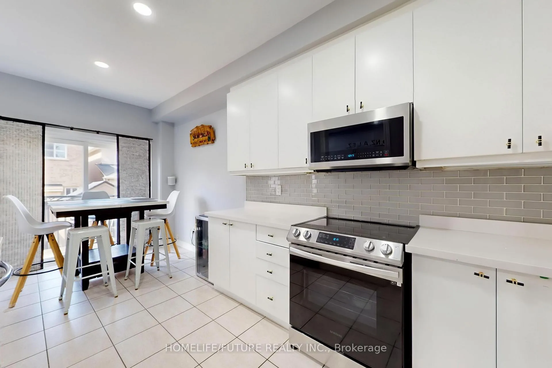 Photo 14 of 44 Arfield Avenue, Ajax, Northeast Ajax — HOMEH