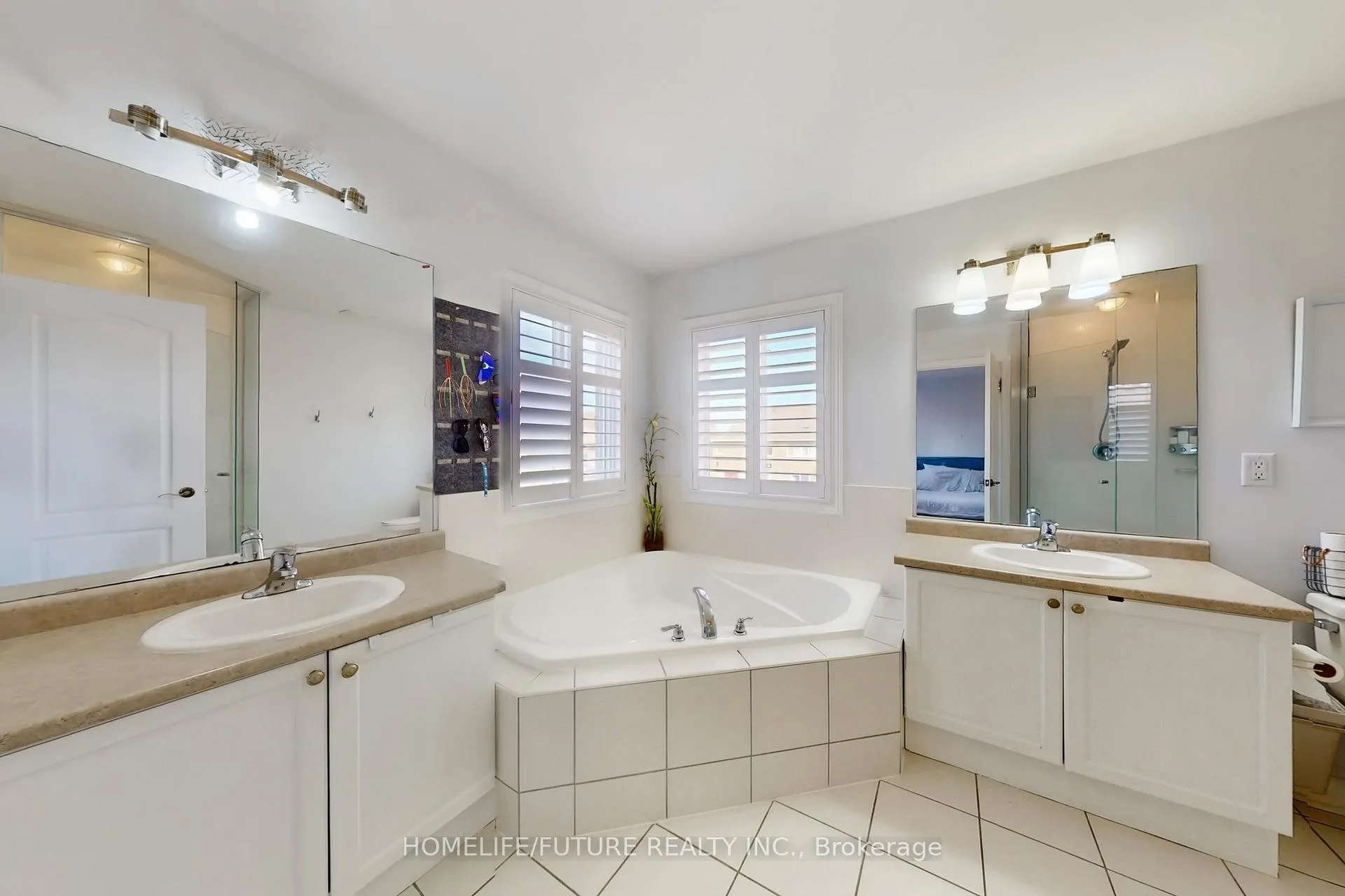 Photo 25 of 44 Arfield Avenue, Ajax, Northeast Ajax — HOMEH