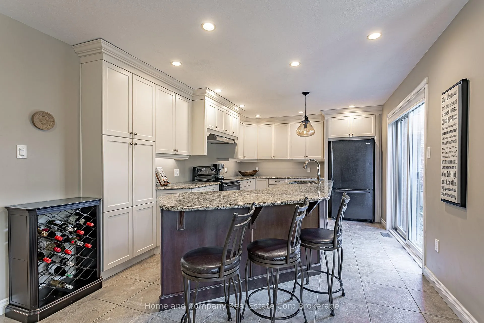 Photo 12 of 12 Mc Queen Court, Norfolk, Waterford — HOMEH