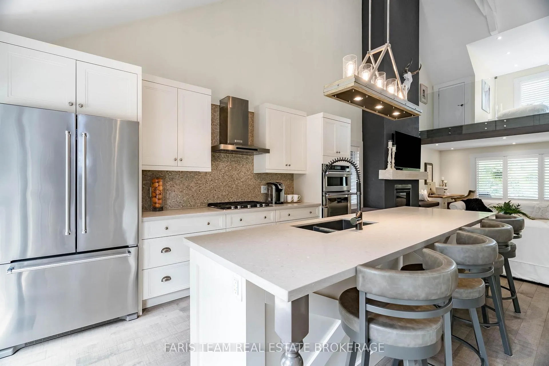 Photo 5 of 92 Nelson Street, Barrie, Codrington — HOMEH