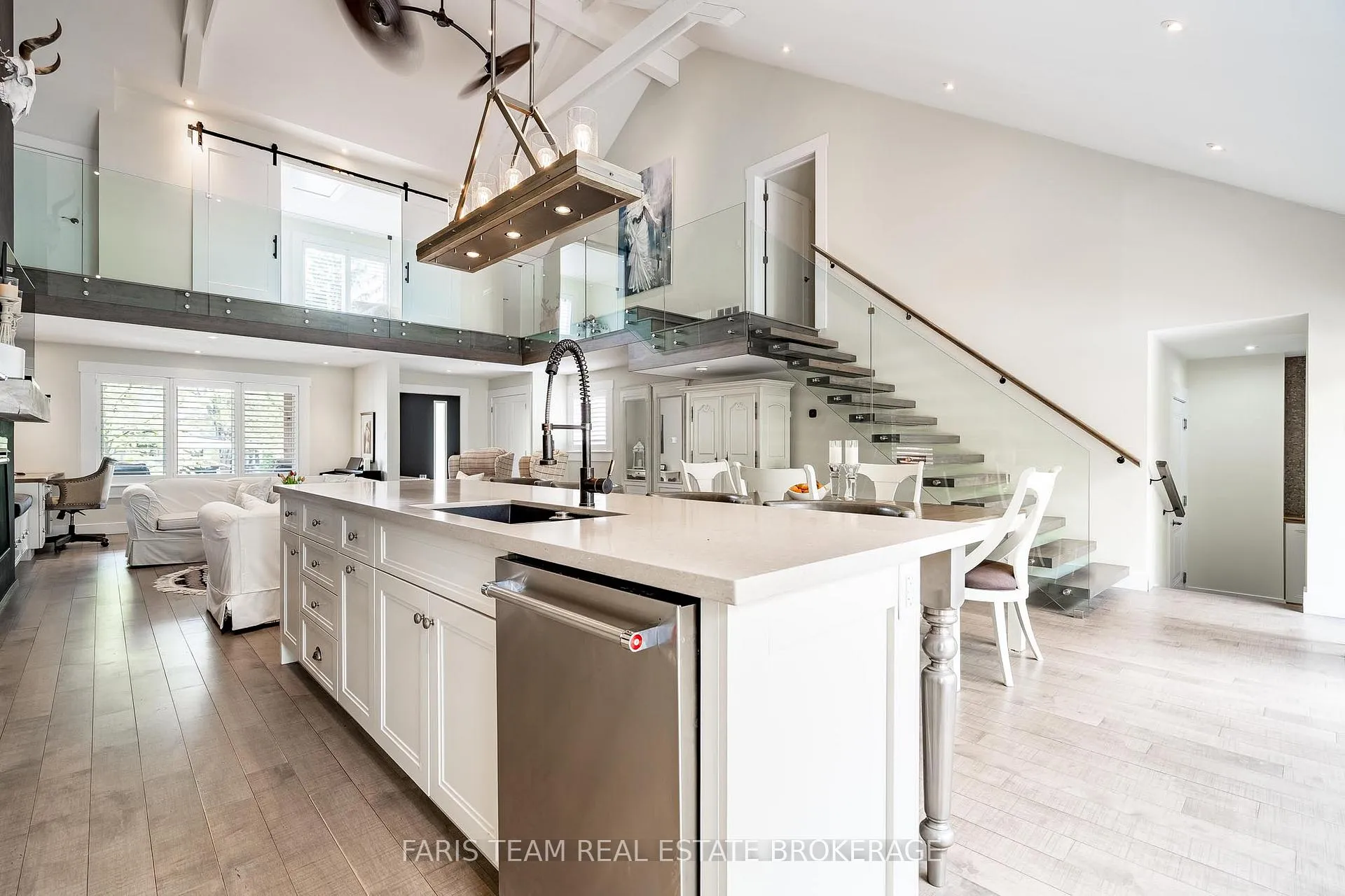Photo 7 of 92 Nelson Street, Barrie, Codrington — HOMEH