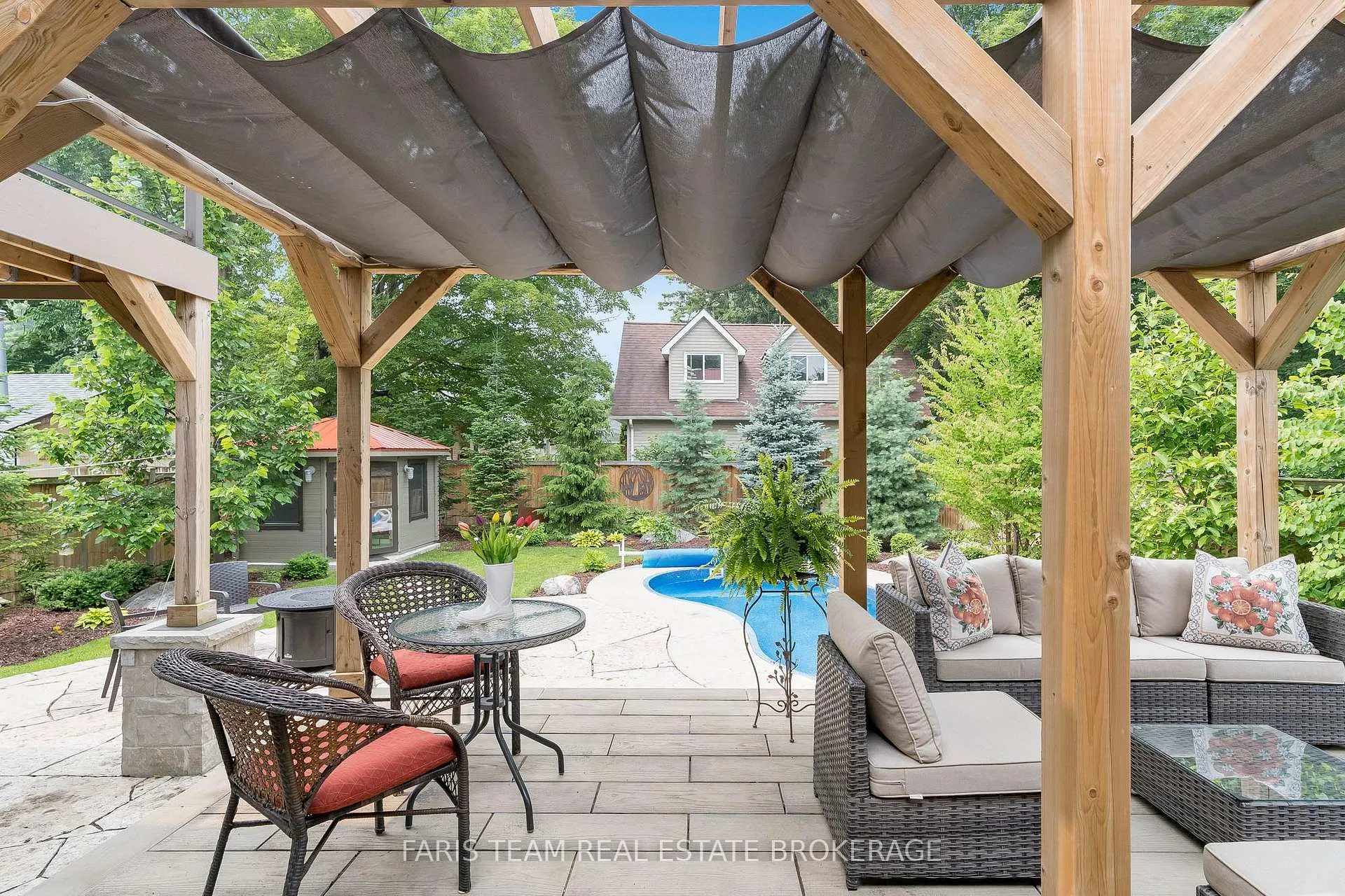 Photo 32 of 92 Nelson Street, Barrie, Codrington — HOMEH