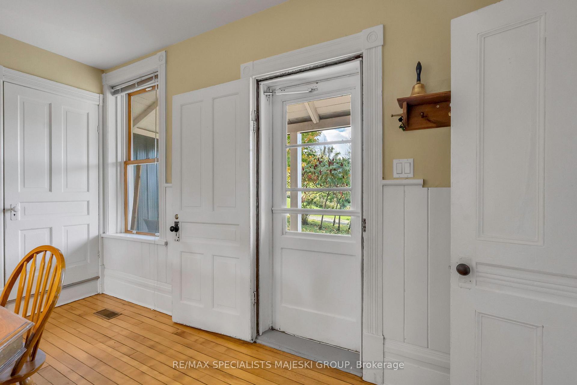 Photo 7 of 190 Old Lakeshore Road, Blue Mountains — HOMEH