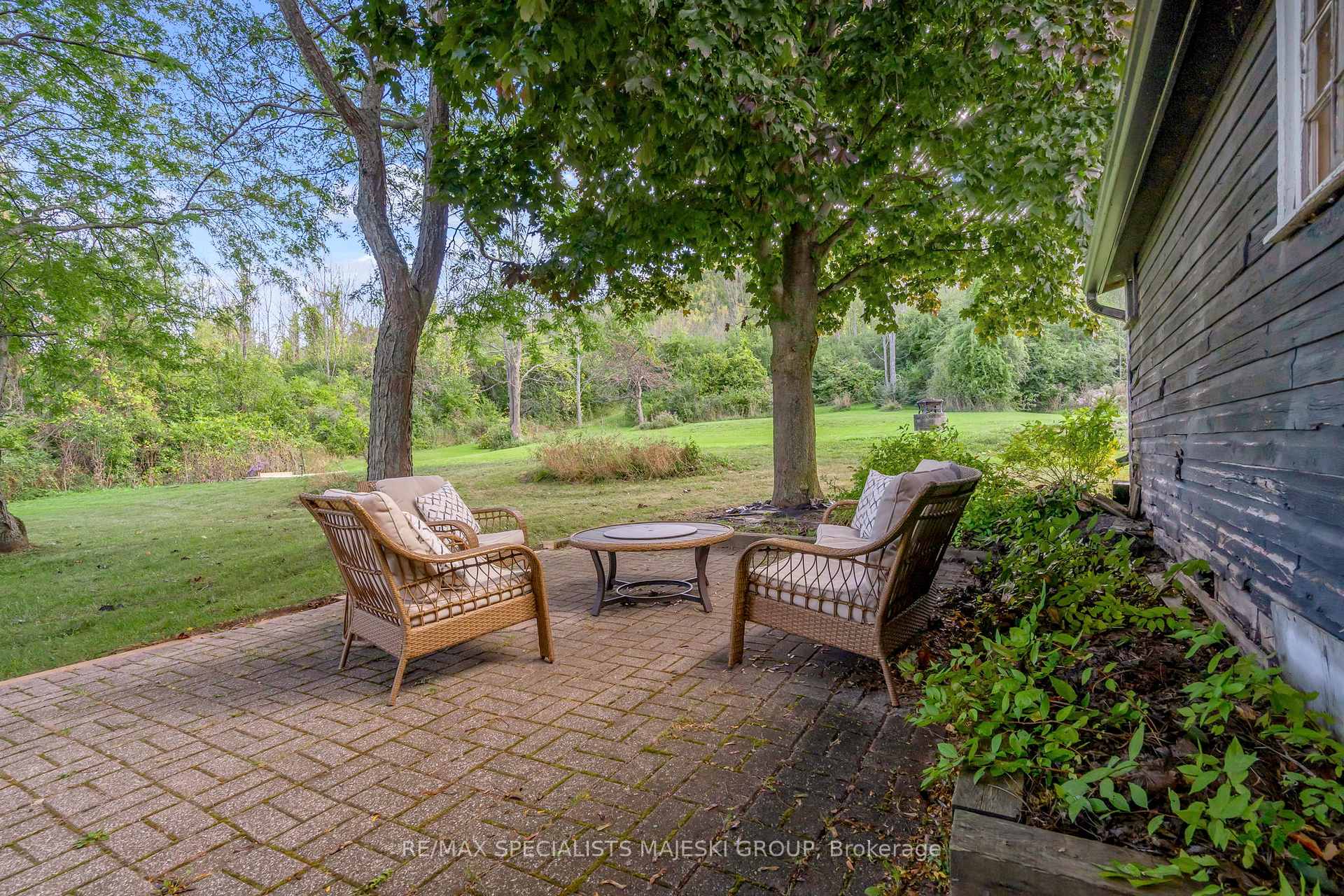 Photo 15 of 190 Old Lakeshore Road, Blue Mountains — HOMEH