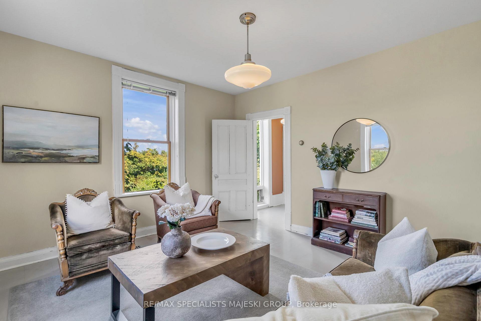 Photo 17 of 190 Old Lakeshore Road, Blue Mountains — HOMEH