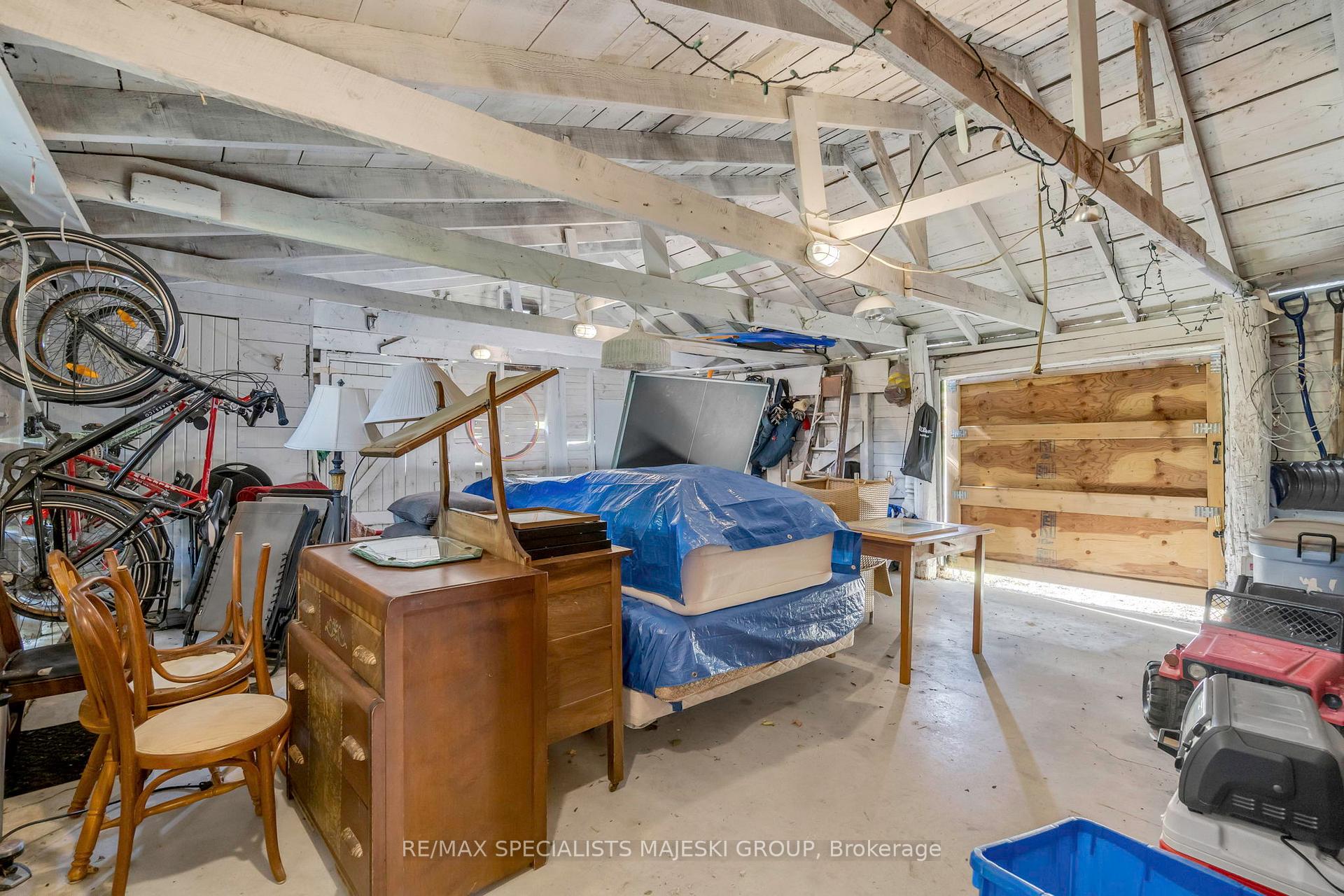 Photo 35 of 190 Old Lakeshore Road, Blue Mountains — HOMEH
