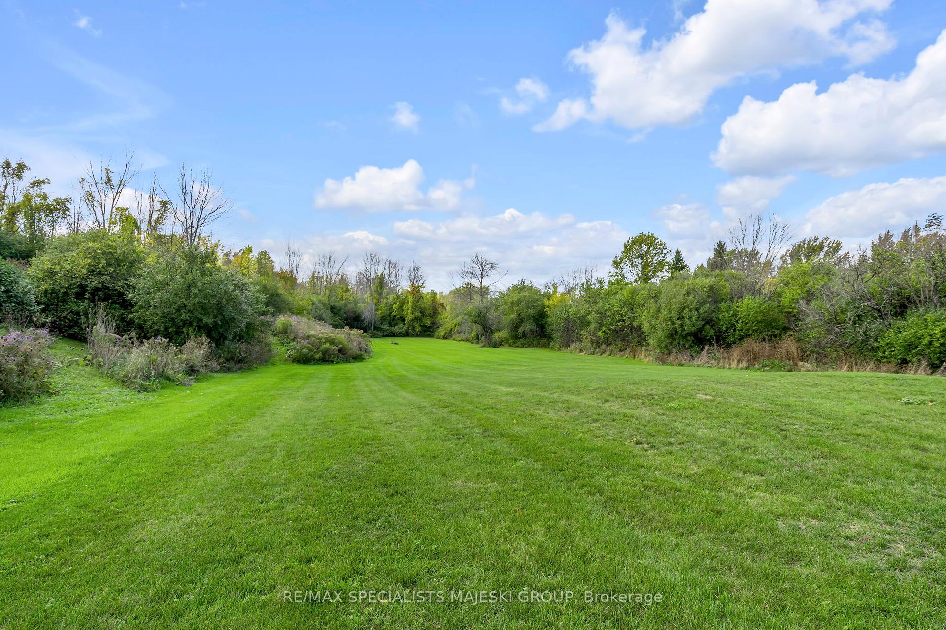 Photo 39 of 190 Old Lakeshore Road, Blue Mountains — HOMEH