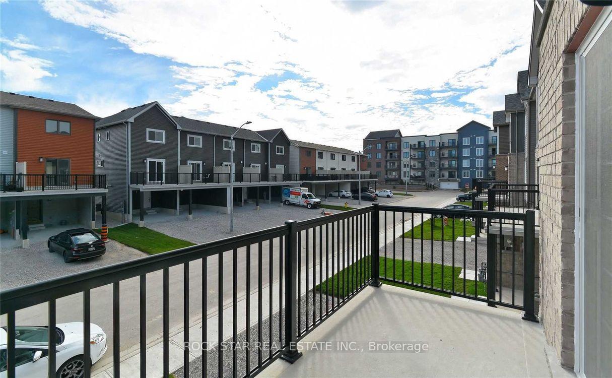 Photo 7 of 18 Andean Lane, Barrie, Holly — HOMEH