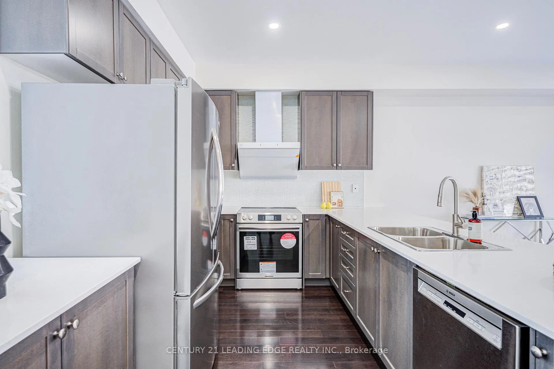 Photo 16 of 88 William Saville Street, Markham, Unionville — HOMEH