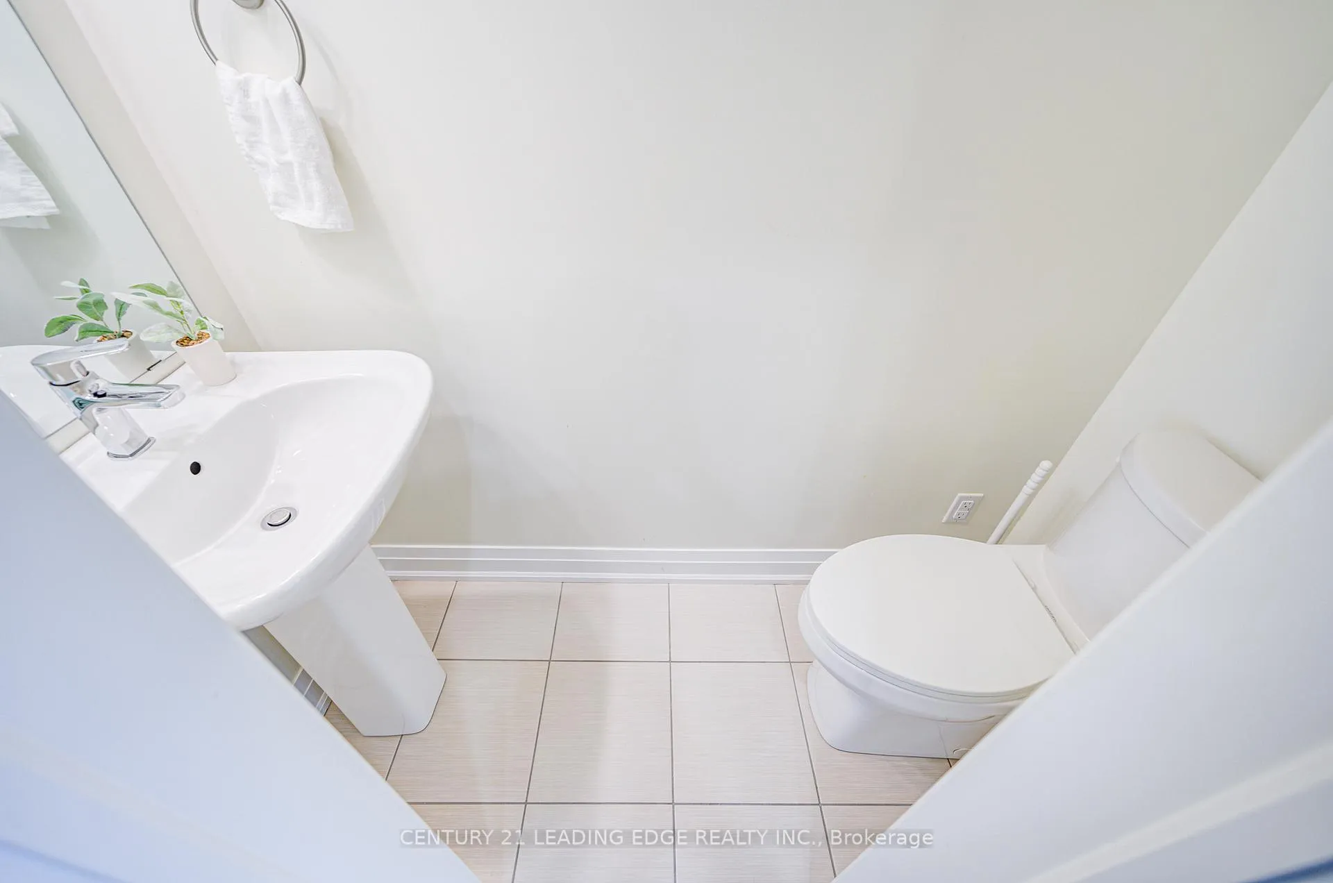 Photo 24 of 88 William Saville Street, Markham, Unionville — HOMEH