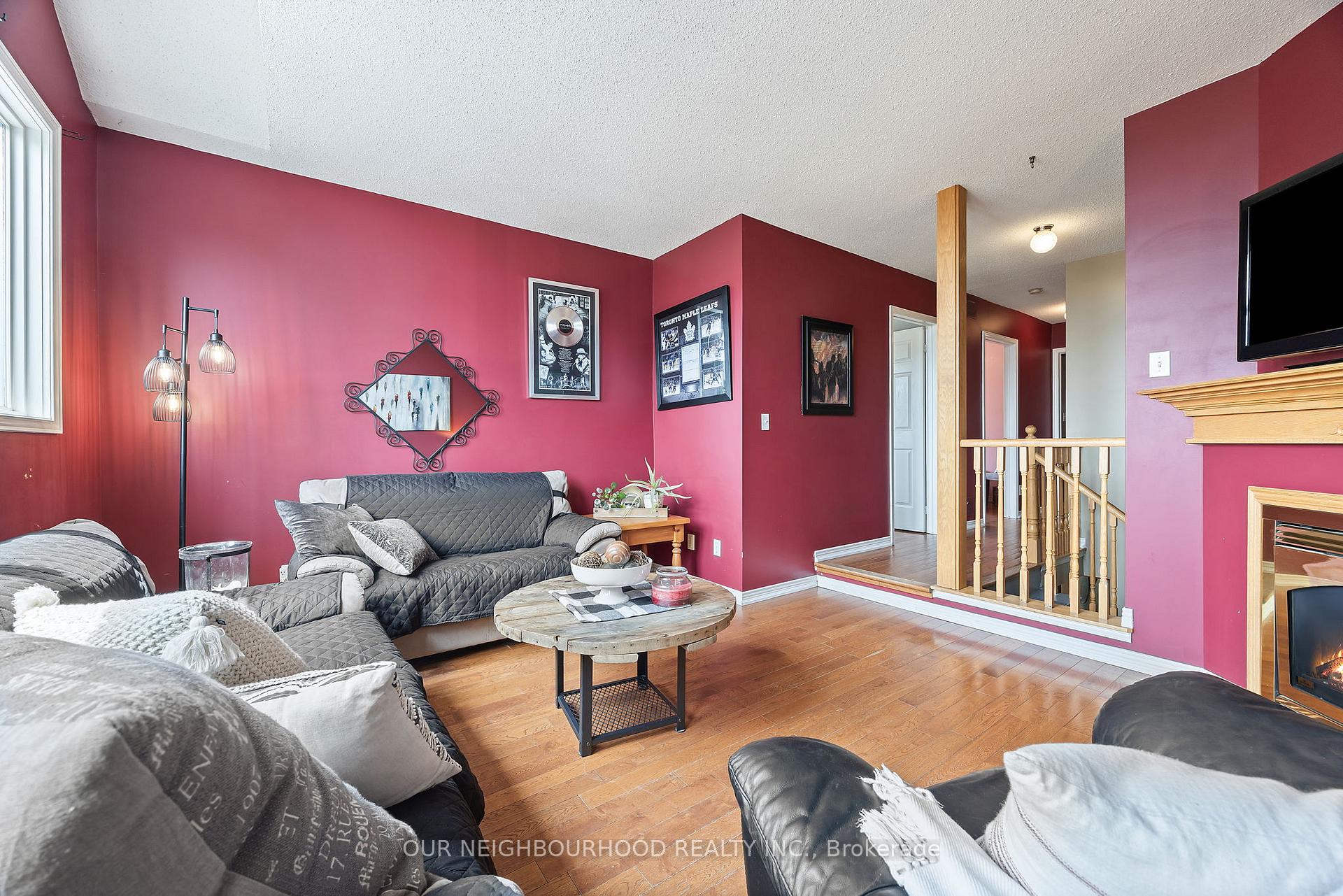 Photo 17 of 39 Short Crescent, Clarington, Courtice — HOMEH