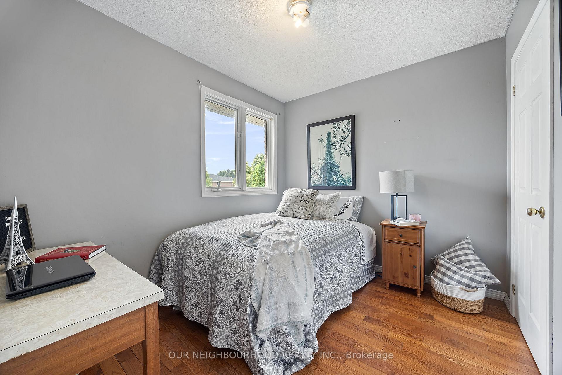 Photo 21 of 39 Short Crescent, Clarington, Courtice — HOMEH