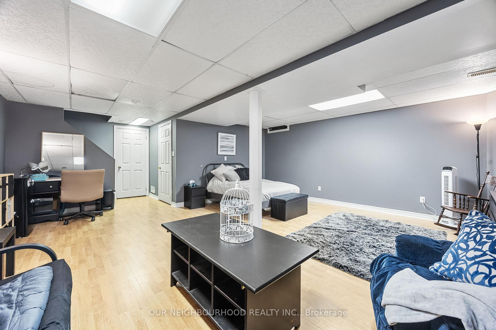 Photo 24 of 39 Short Crescent, Clarington, Courtice — HOMEH