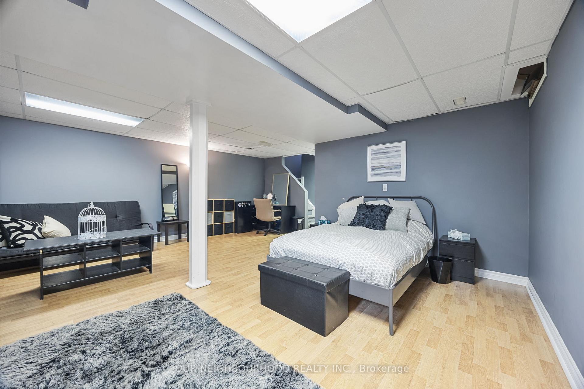 Photo 25 of 39 Short Crescent, Clarington, Courtice — HOMEH