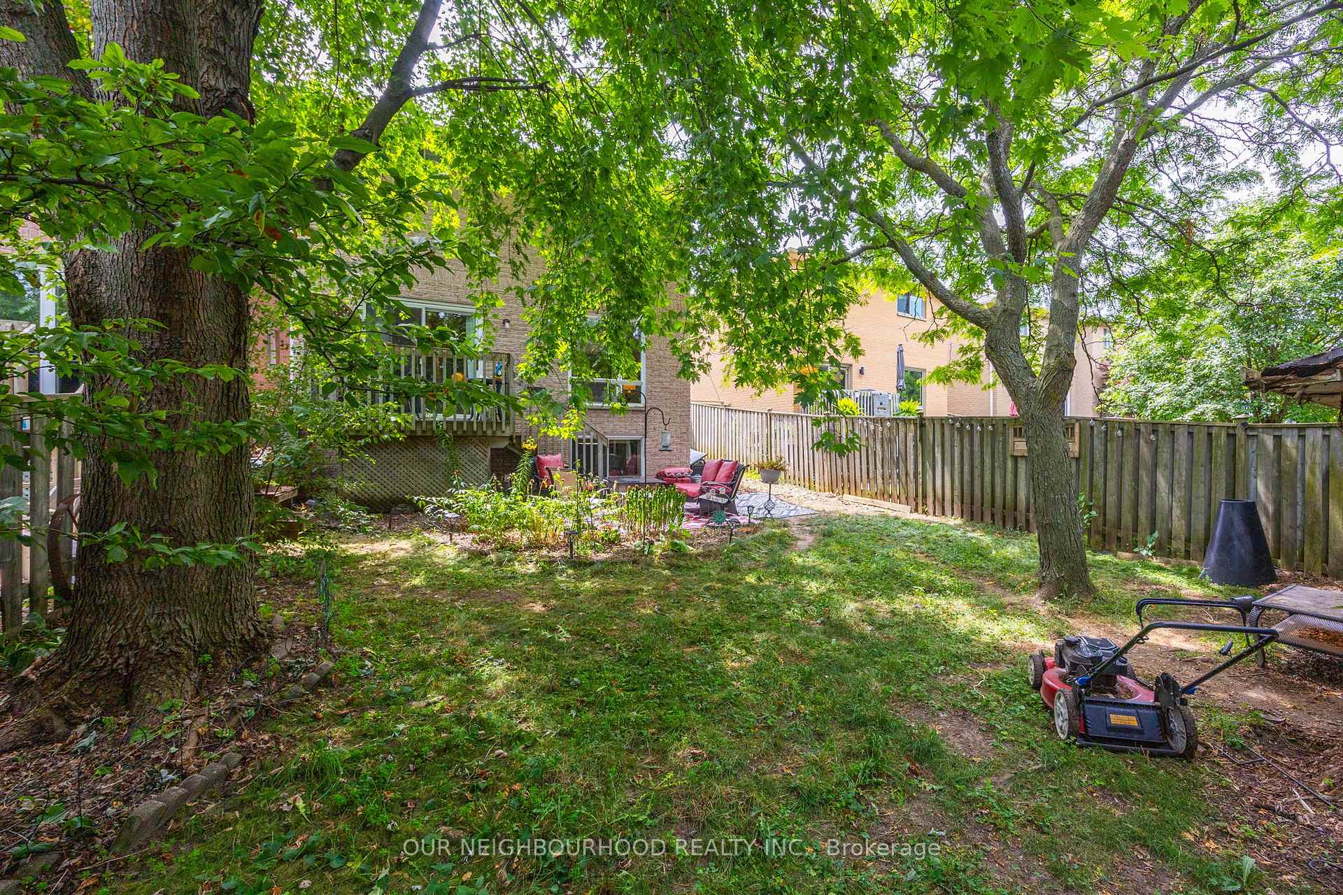 Photo 31 of 39 Short Crescent, Clarington, Courtice — HOMEH