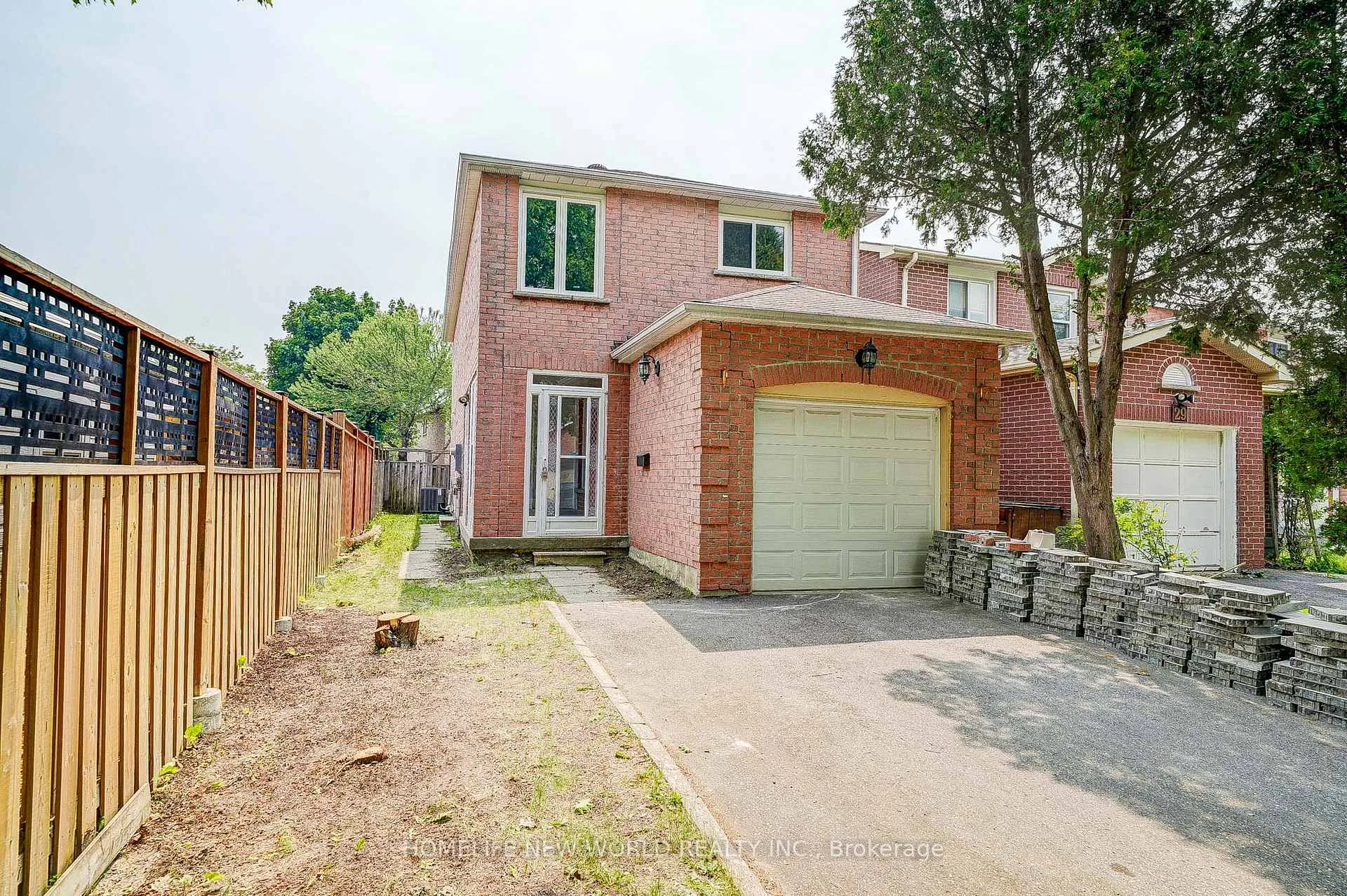 Photo 2 of Unit 1st & 2nd, 31 Spangler Road, Markham, Middlefield — HOMEH