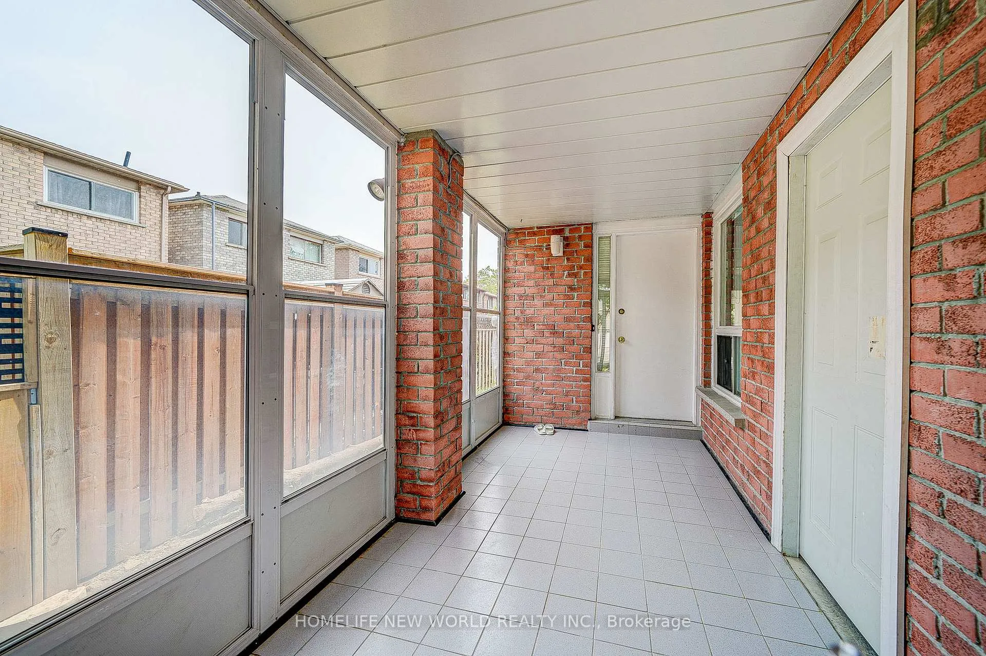 Photo 7 of Unit 1st & 2nd, 31 Spangler Road, Markham, Middlefield — HOMEH