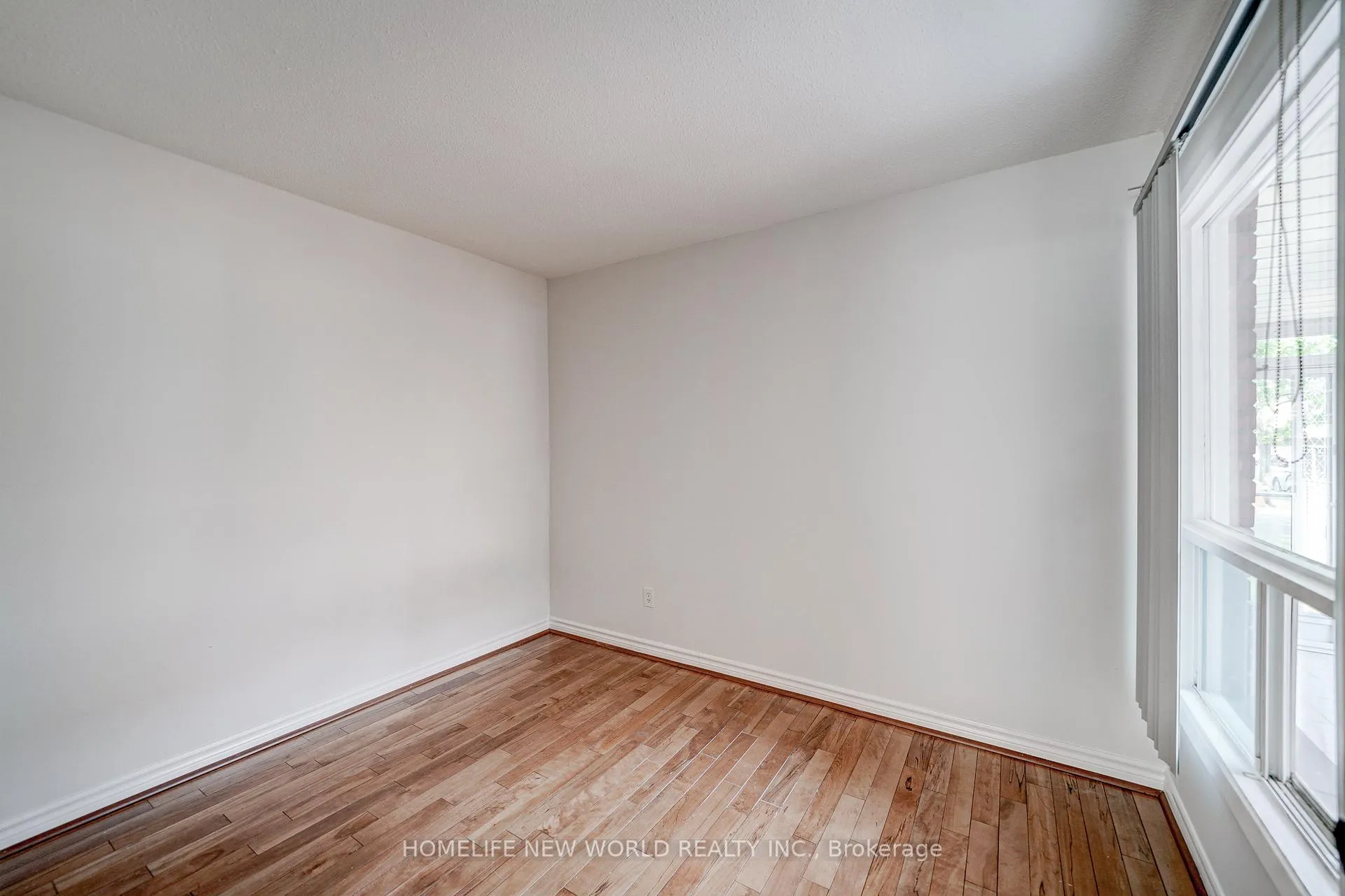Photo 10 of Unit 1st & 2nd, 31 Spangler Road, Markham, Middlefield — HOMEH