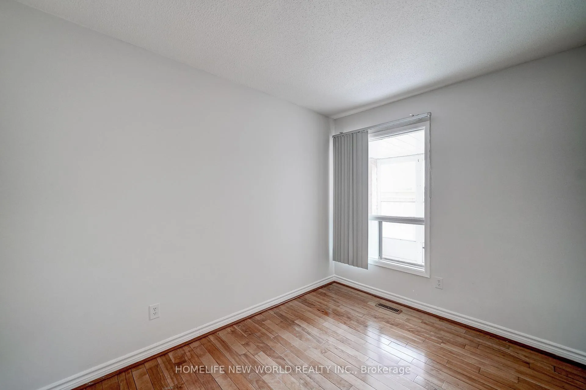 Photo 11 of Unit 1st & 2nd, 31 Spangler Road, Markham, Middlefield — HOMEH