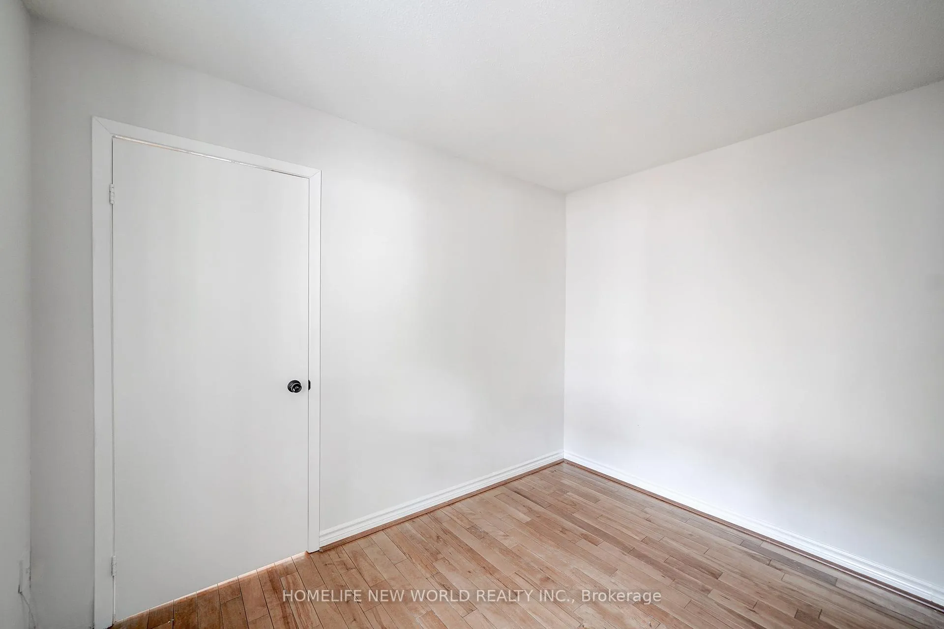 Photo 12 of Unit 1st & 2nd, 31 Spangler Road, Markham, Middlefield — HOMEH