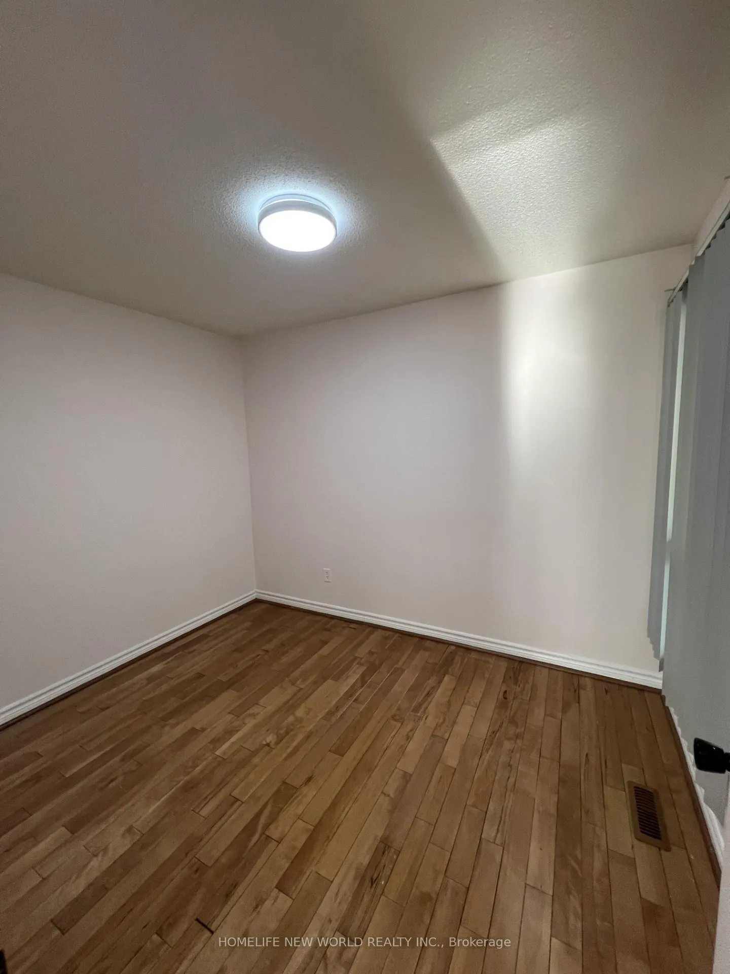 Photo 13 of Unit 1st & 2nd, 31 Spangler Road, Markham, Middlefield — HOMEH
