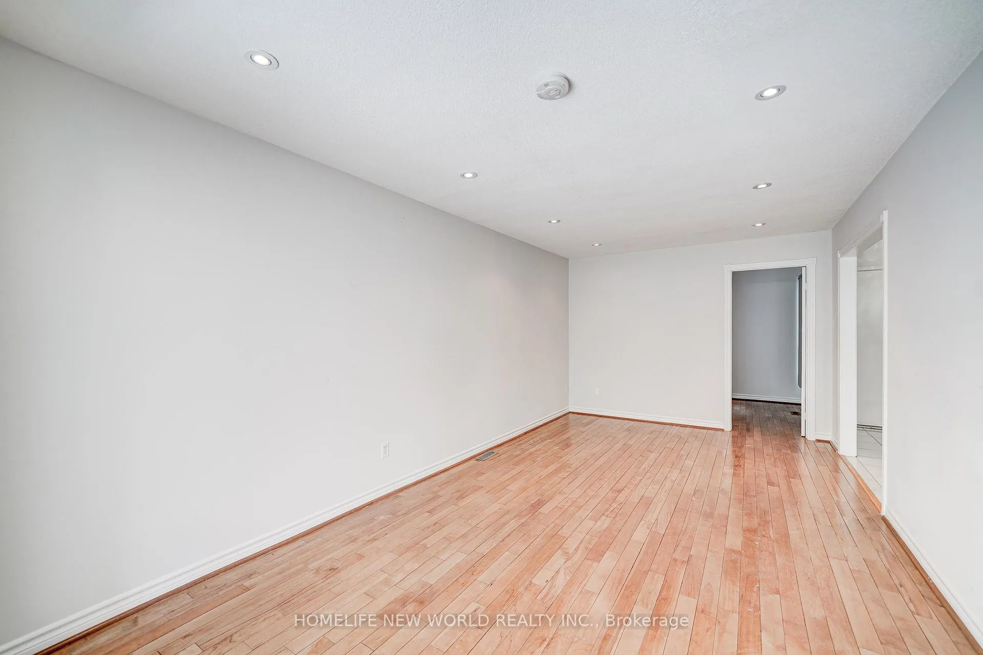 Photo 18 of Unit 1st & 2nd, 31 Spangler Road, Markham, Middlefield — HOMEH