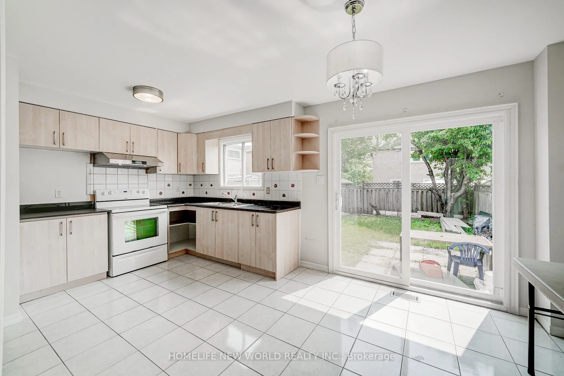 Photo 20 of Unit 1st & 2nd, 31 Spangler Road, Markham, Middlefield — HOMEH