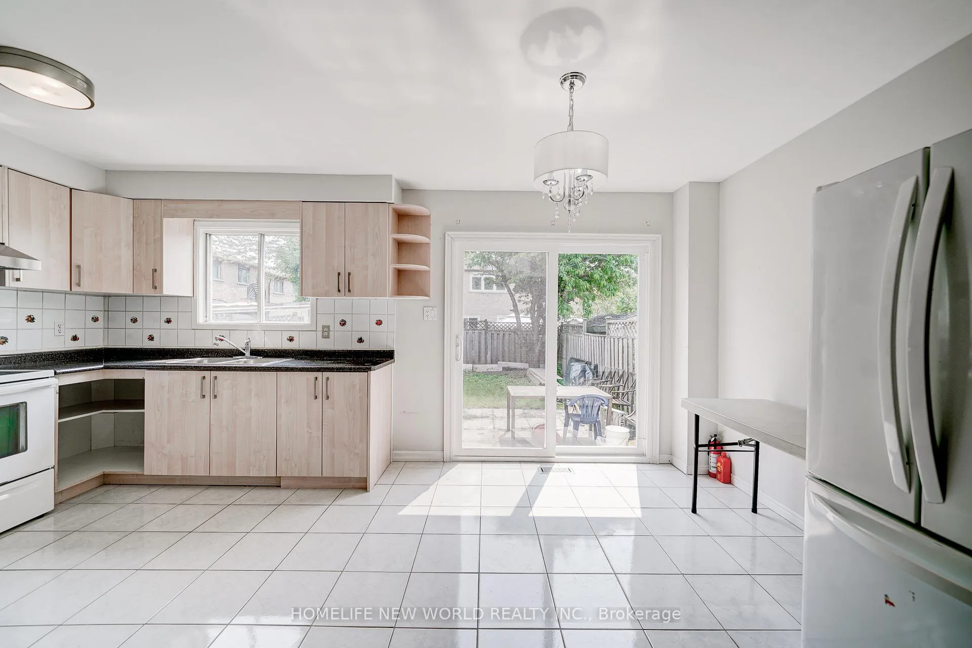 Photo 21 of Unit 1st & 2nd, 31 Spangler Road, Markham, Middlefield — HOMEH