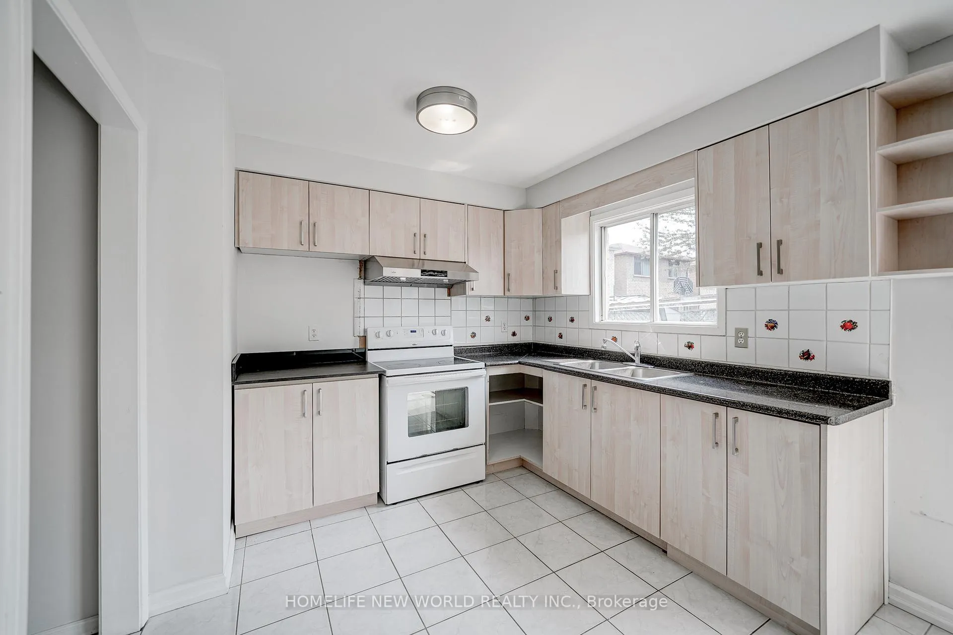 Photo 22 of Unit 1st & 2nd, 31 Spangler Road, Markham, Middlefield — HOMEH