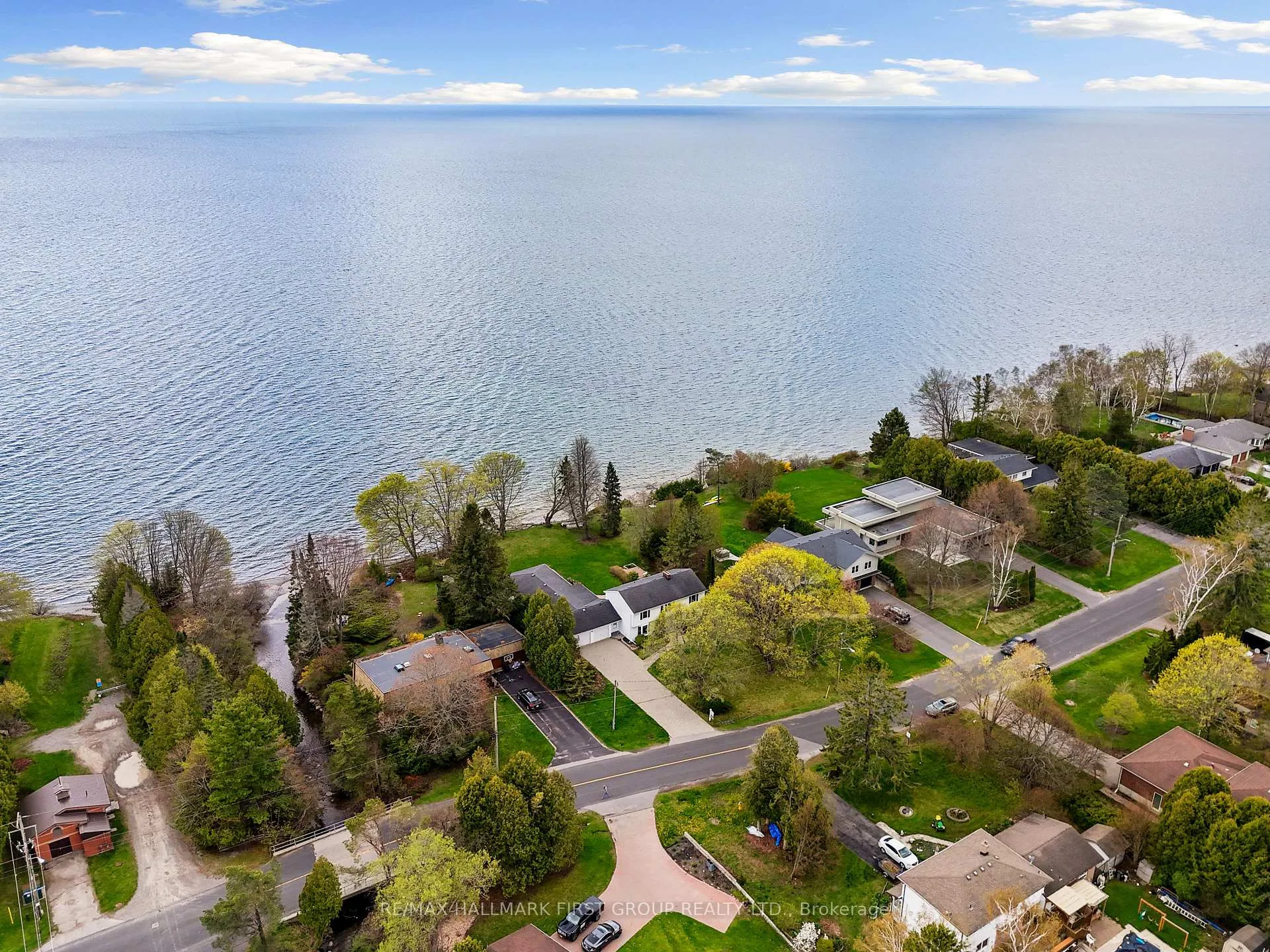 Photo 1 of 401 Lakeshore Drive, Cobourg — HOMEH