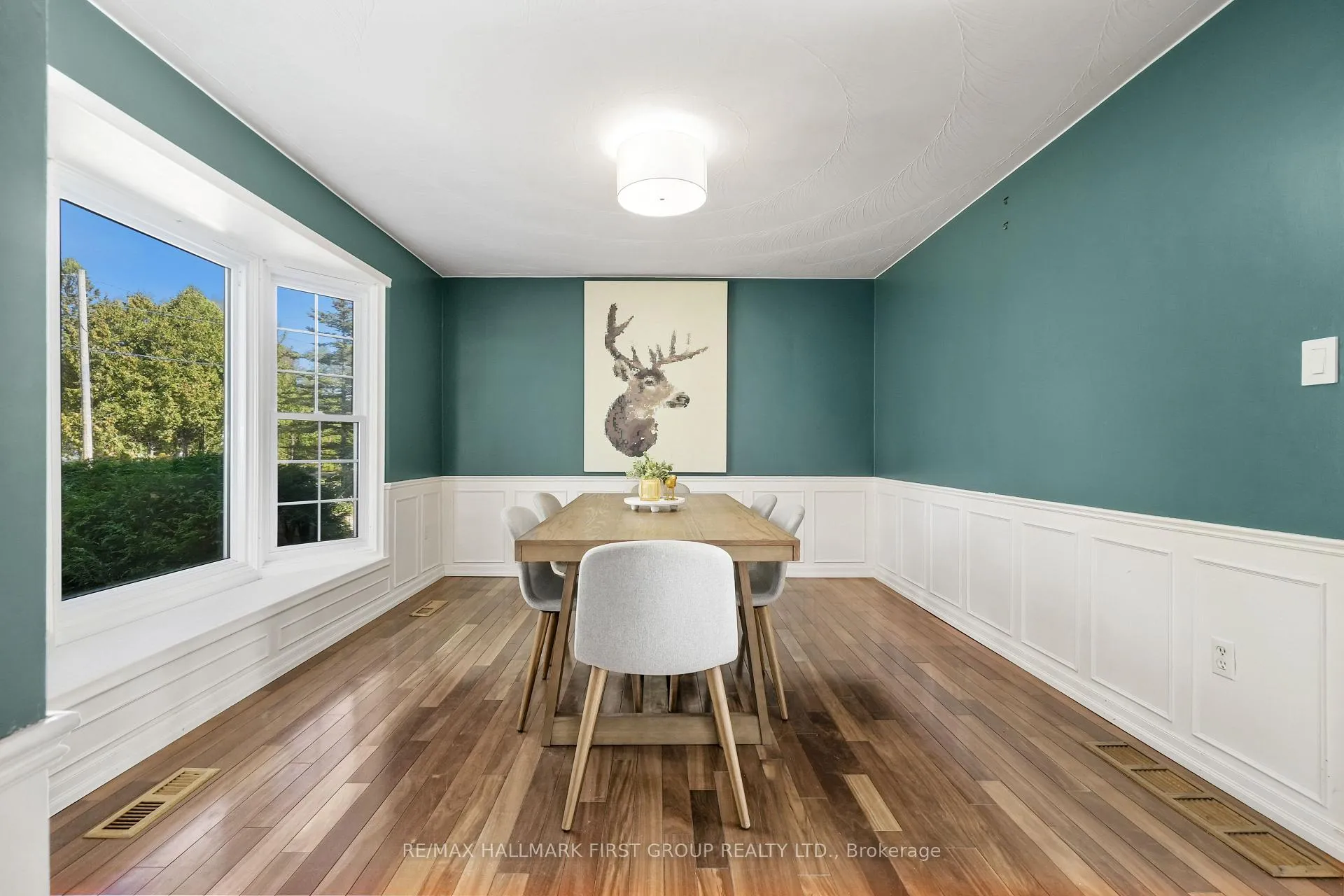 Photo 8 of 401 Lakeshore Drive, Cobourg — HOMEH