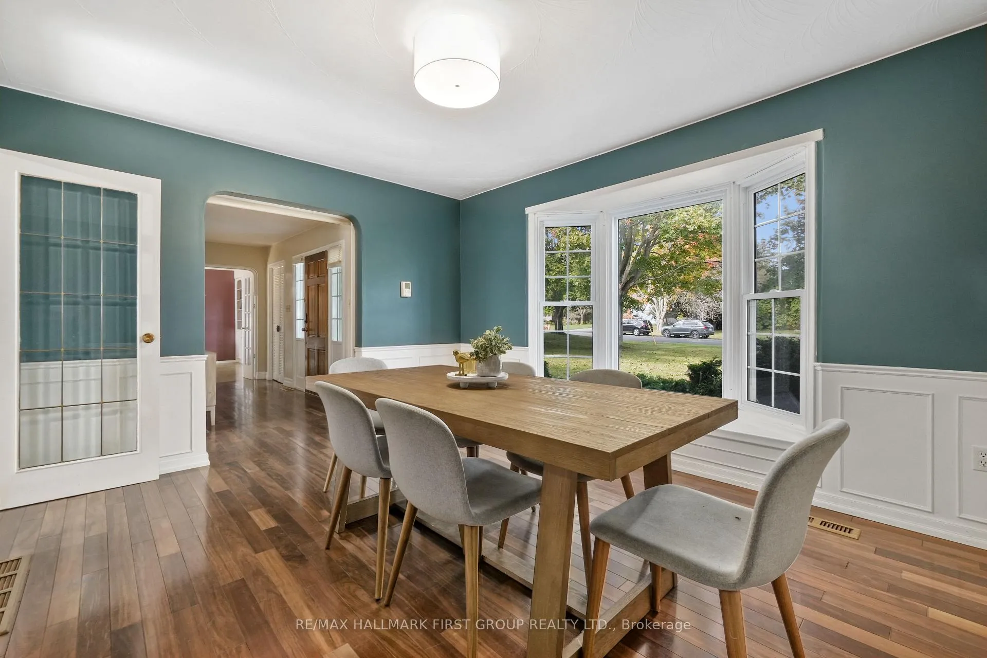 Photo 10 of 401 Lakeshore Drive, Cobourg — HOMEH