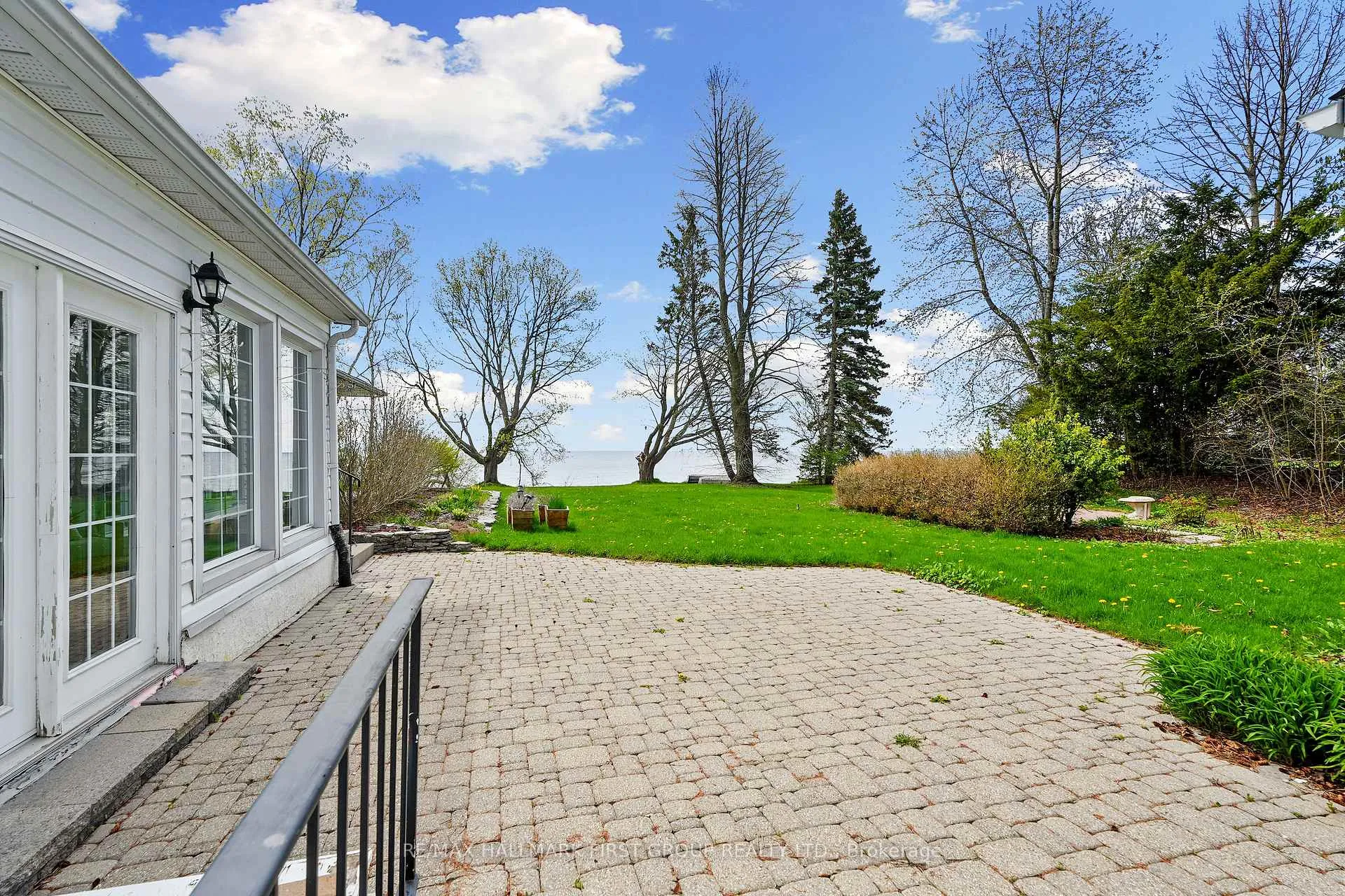 Photo 37 of 401 Lakeshore Drive, Cobourg — HOMEH