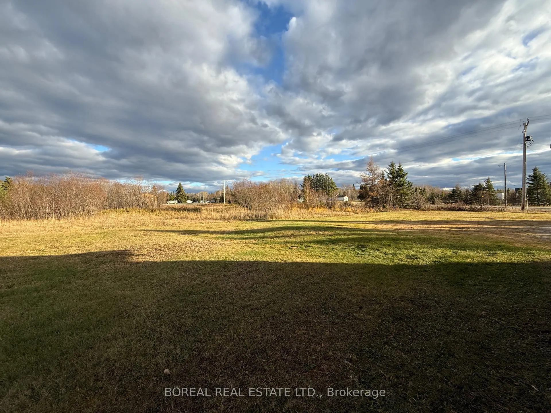 Photo 12 of 1859 Hwy 652, Cochrane — HOMEH