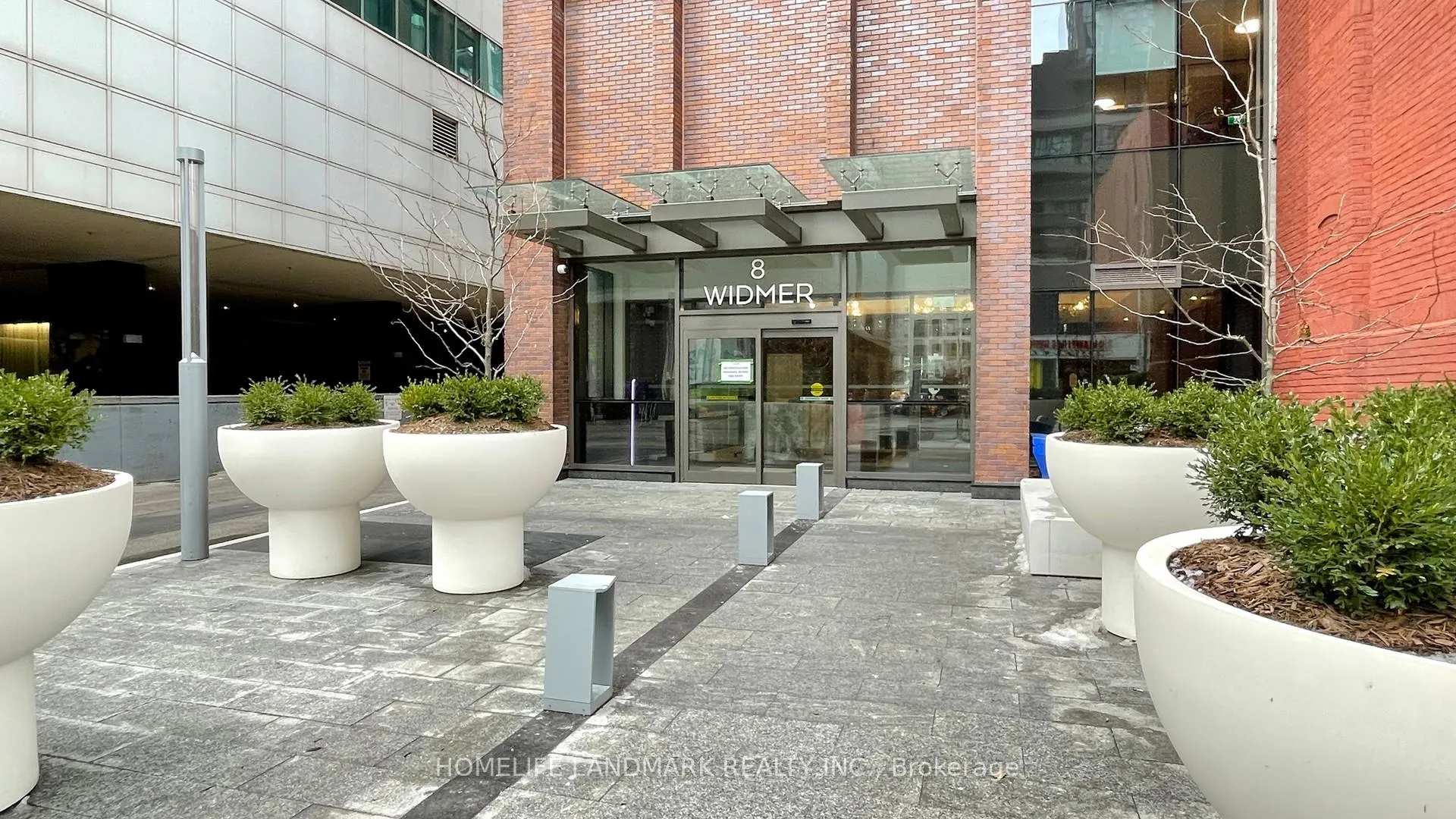 Front of Unit 1907, 8 Widmer Street