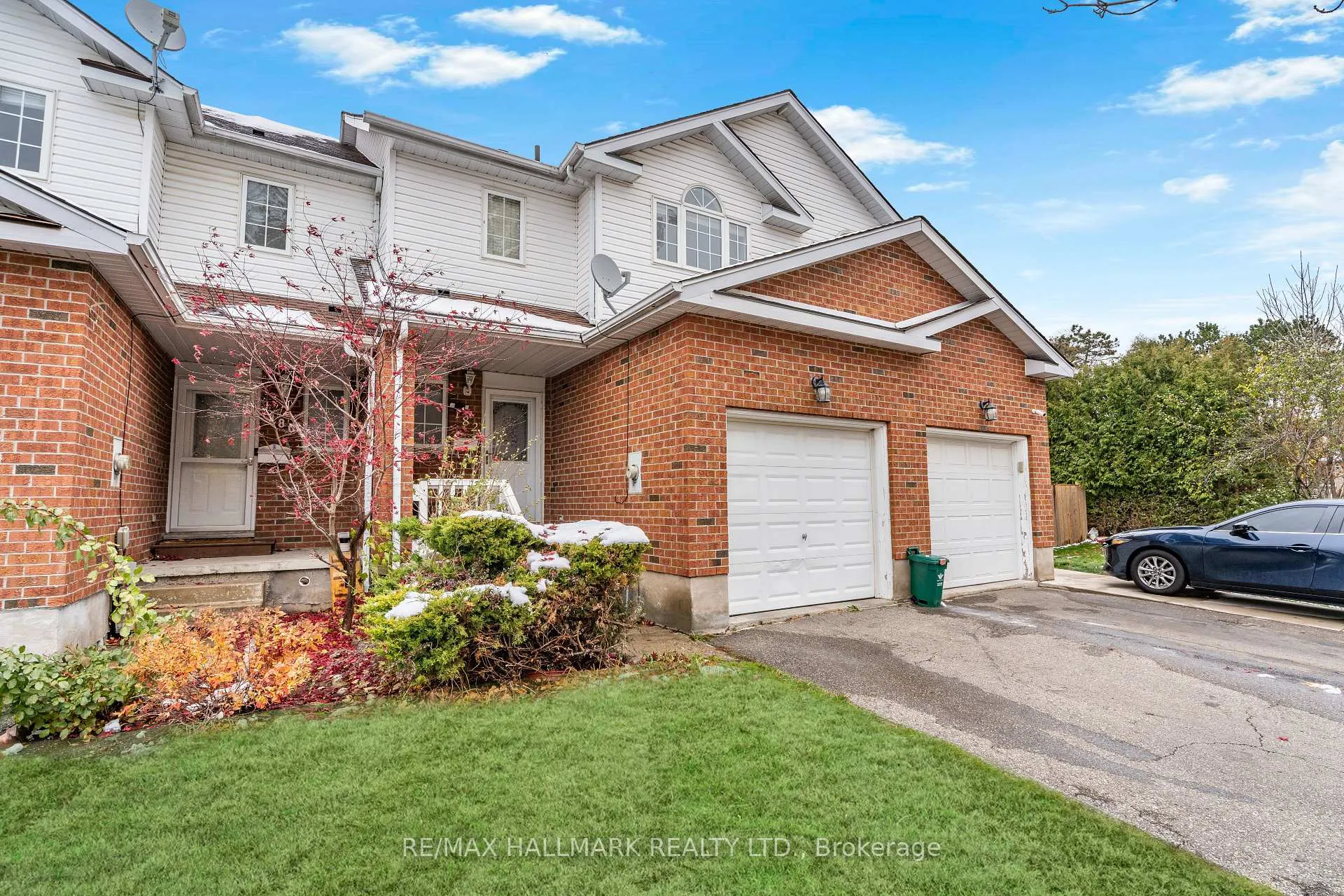 Photo 1 of 182 Kingswood Drive, Kitchener — HOMEH
