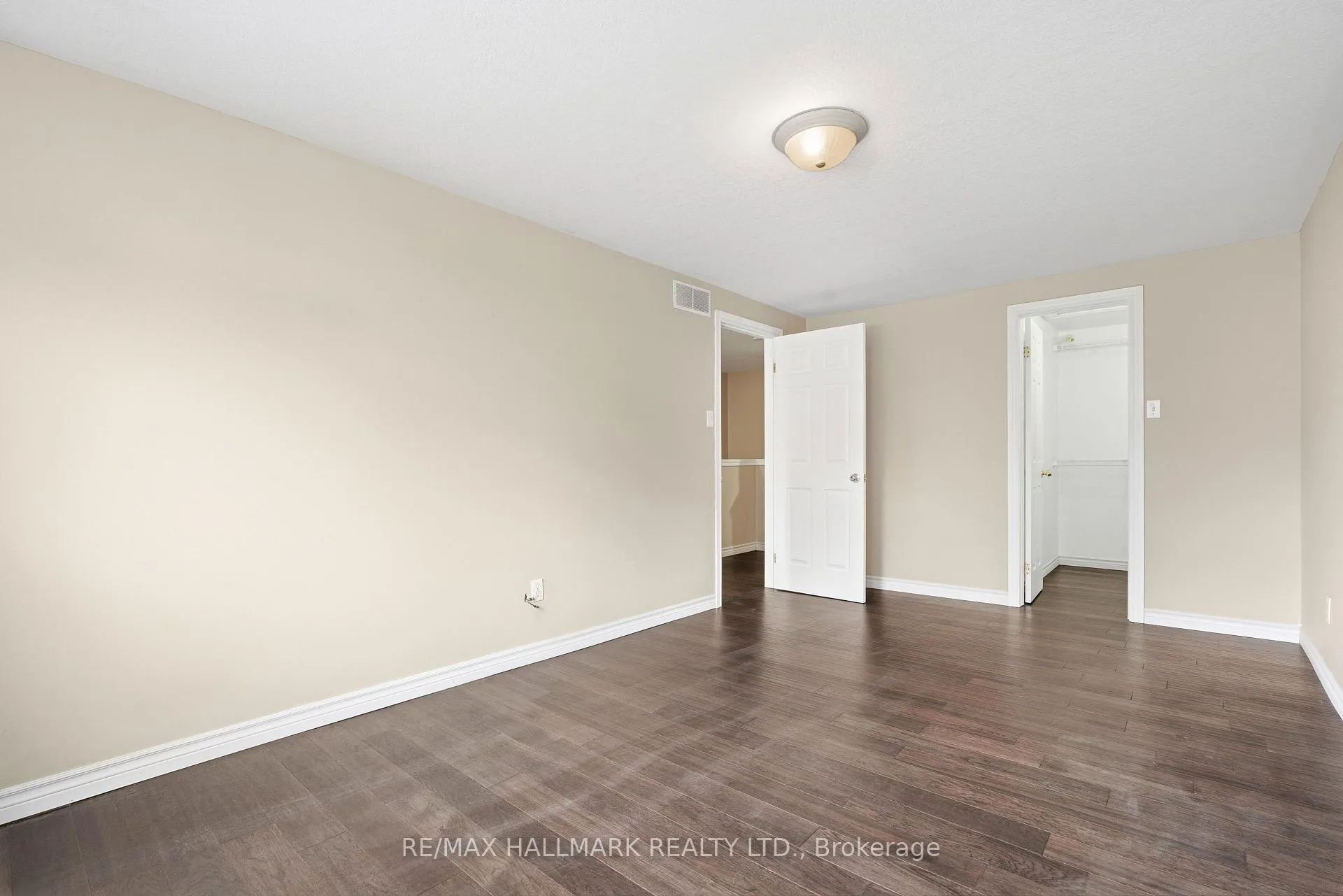 Photo 23 of 182 Kingswood Drive, Kitchener — HOMEH