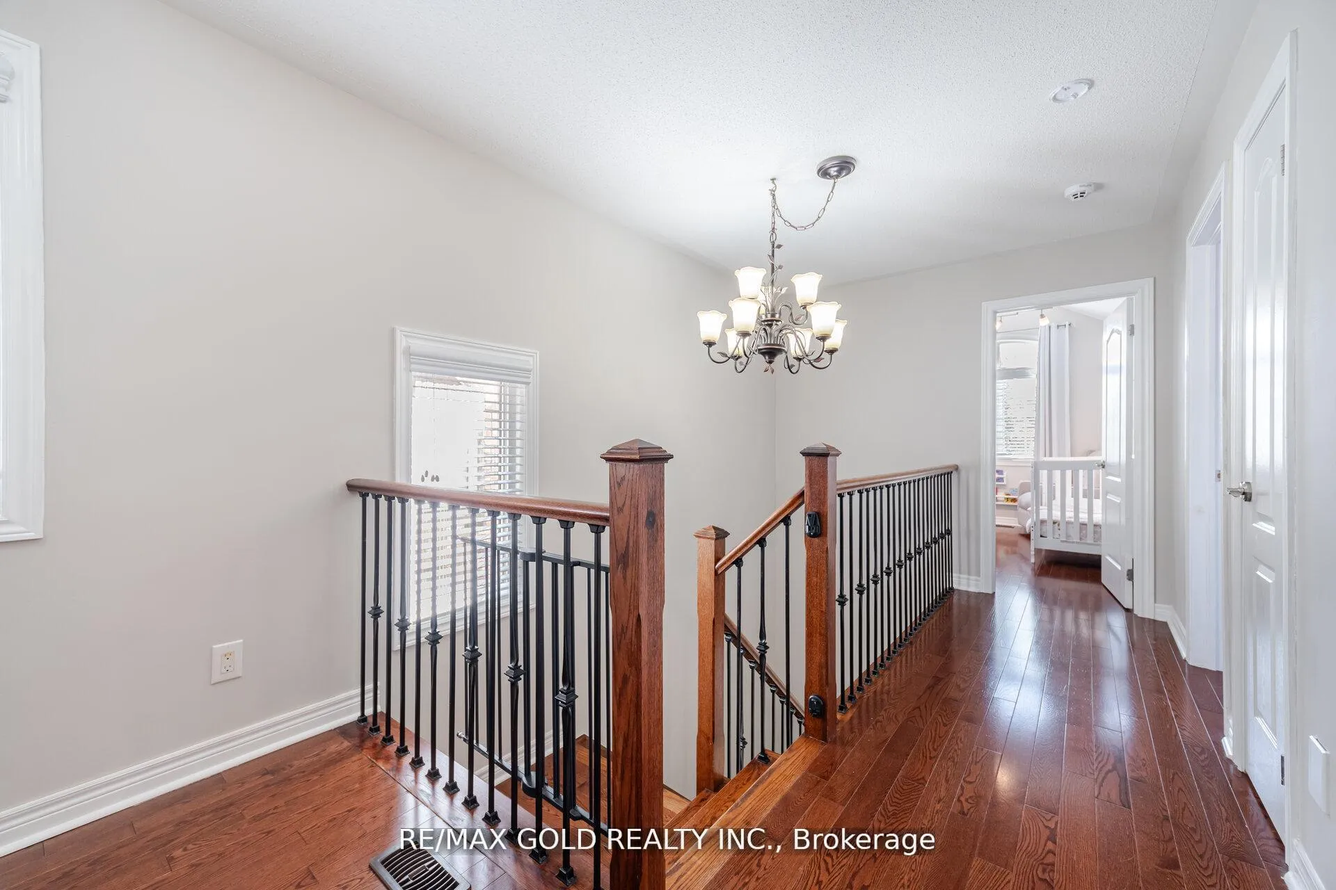 Photo 16 of 28 Versailles Crescent, Brampton, Bram East — HOMEH