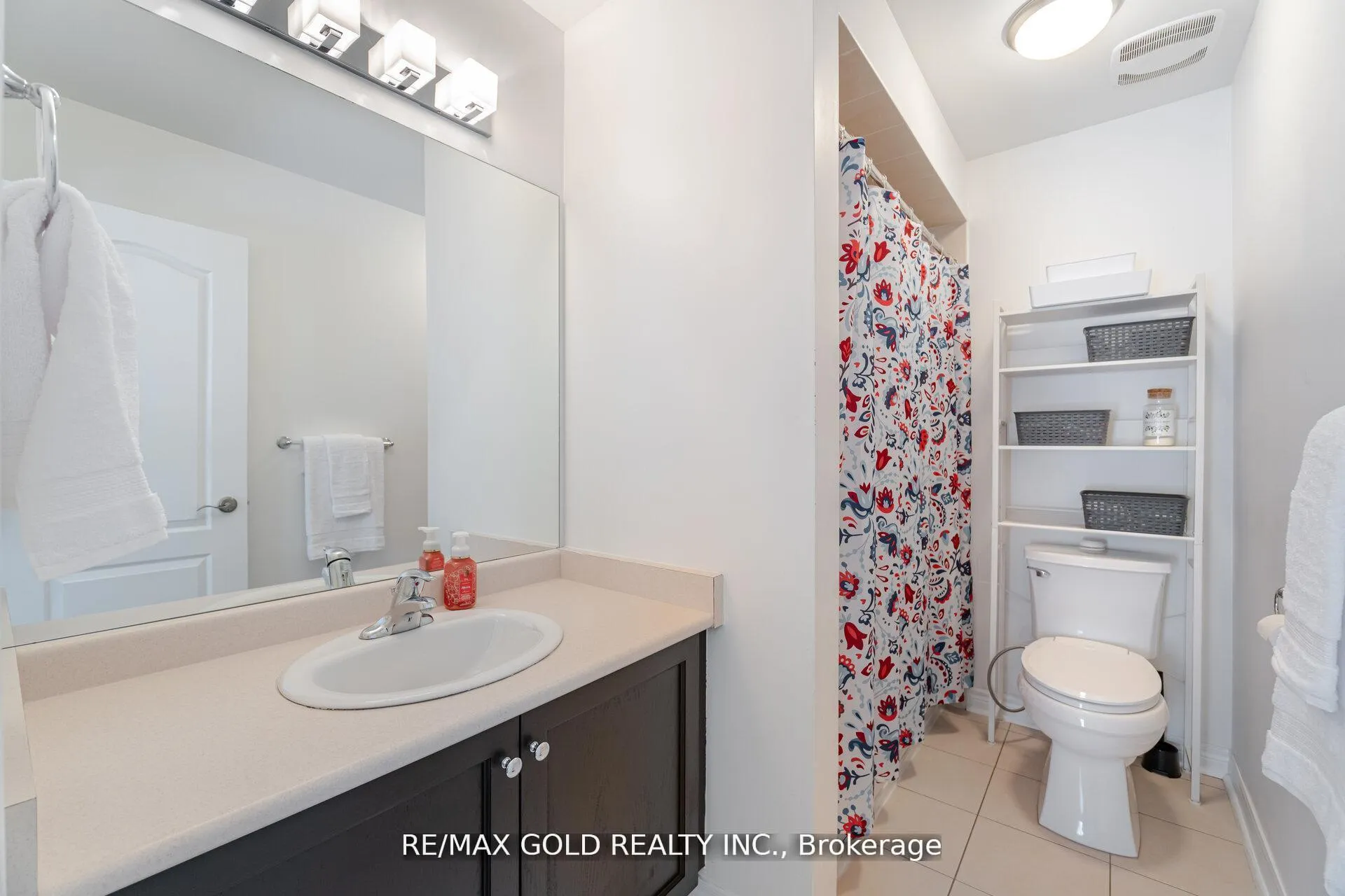 Photo 25 of 28 Versailles Crescent, Brampton, Bram East — HOMEH