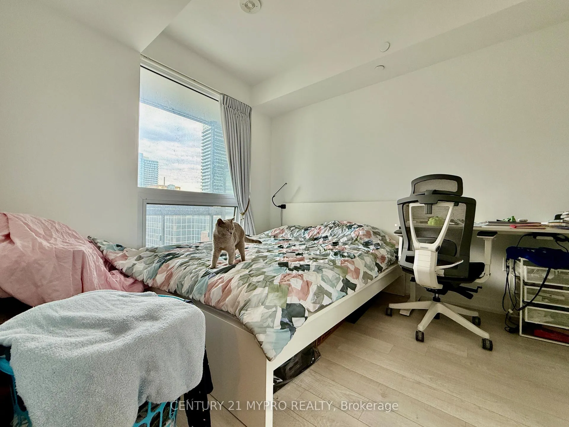Photo 20 of Unit 702, 39 Roehampton Avenue, Toronto, Mount Pleasant West — HOMEH