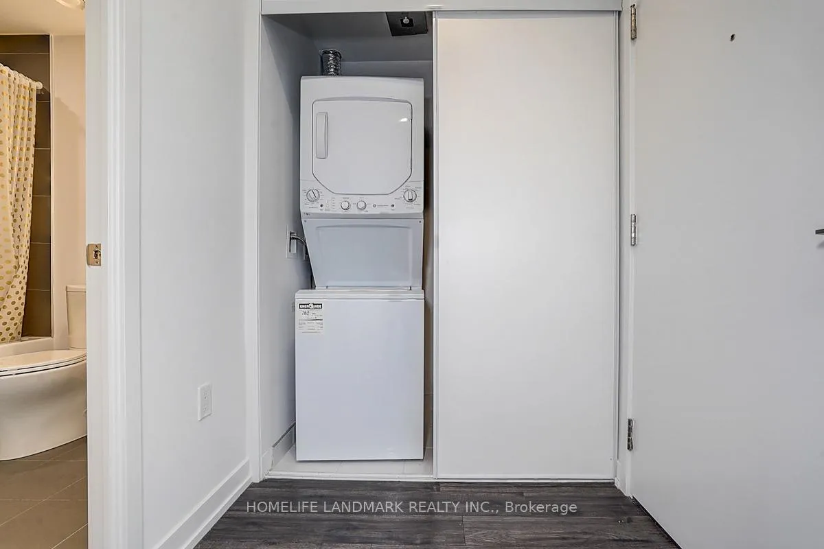 Photo 9 of Unit 2004, 33 Helendale Avenue, Toronto, Yonge-Eglinton — HOMEH