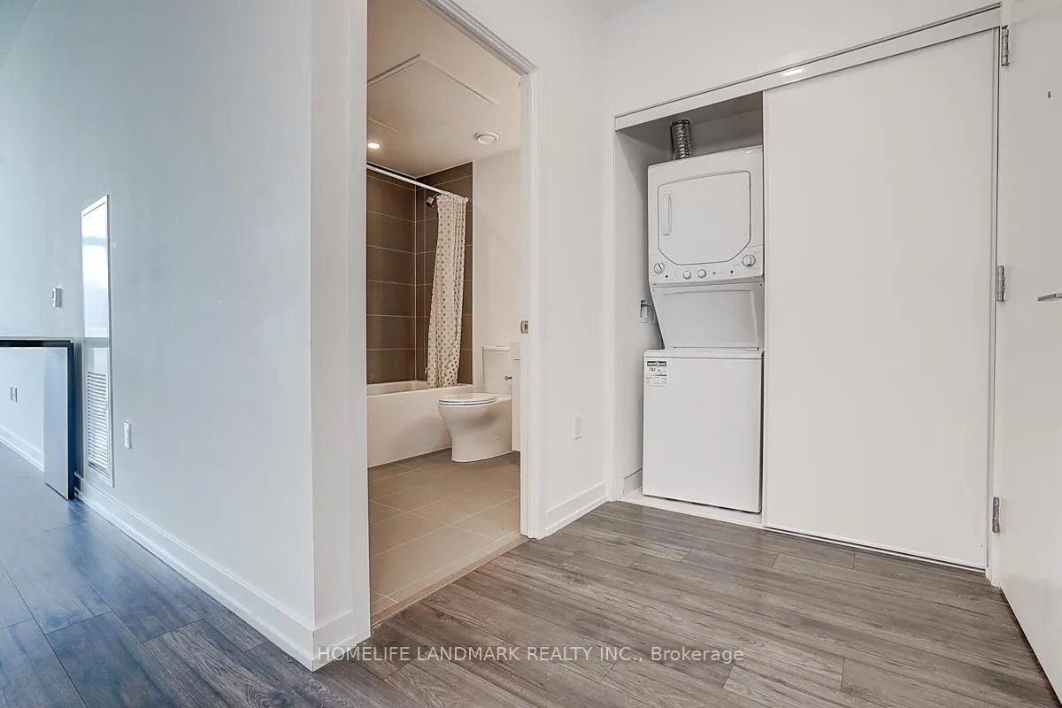 Photo 10 of Unit 2004, 33 Helendale Avenue, Toronto, Yonge-Eglinton — HOMEH