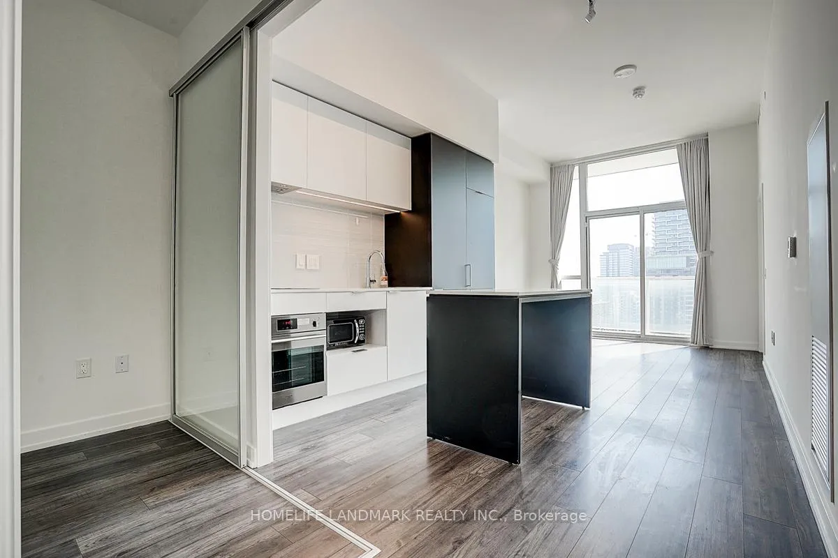 Photo 15 of Unit 2004, 33 Helendale Avenue, Toronto, Yonge-Eglinton — HOMEH