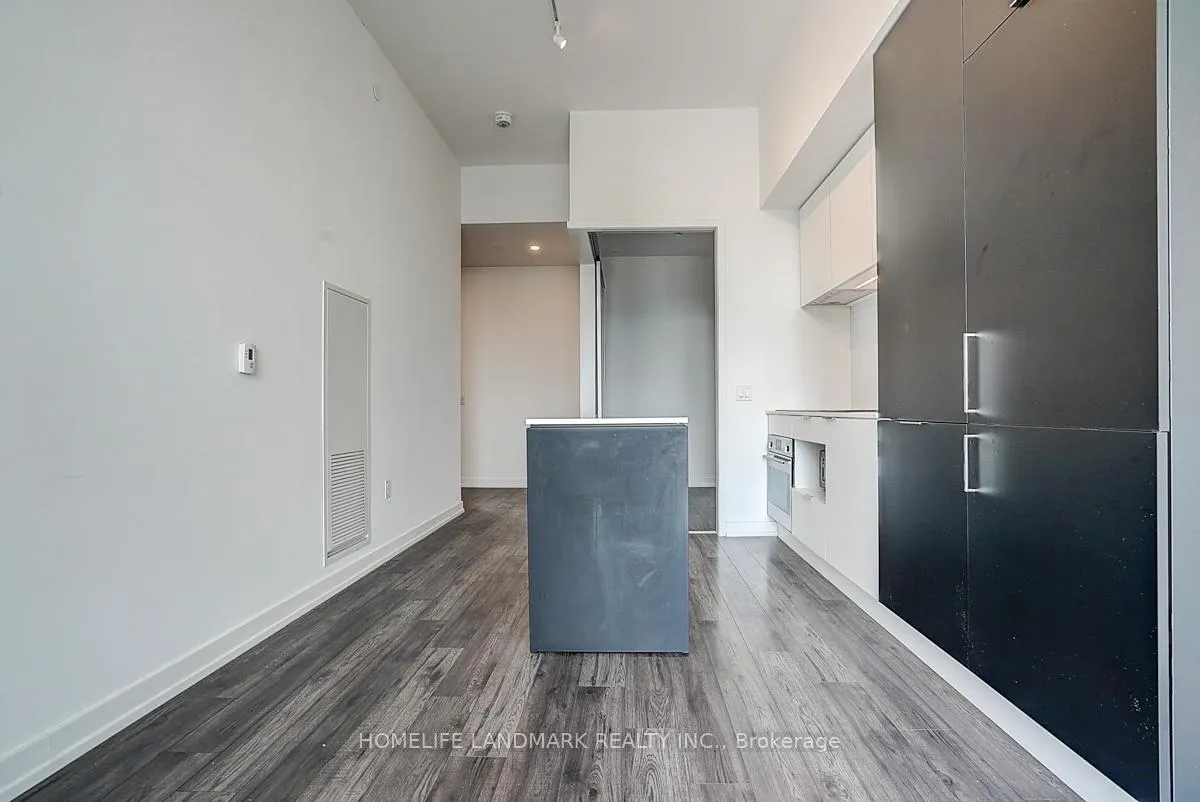 Photo 19 of Unit 2004, 33 Helendale Avenue, Toronto, Yonge-Eglinton — HOMEH