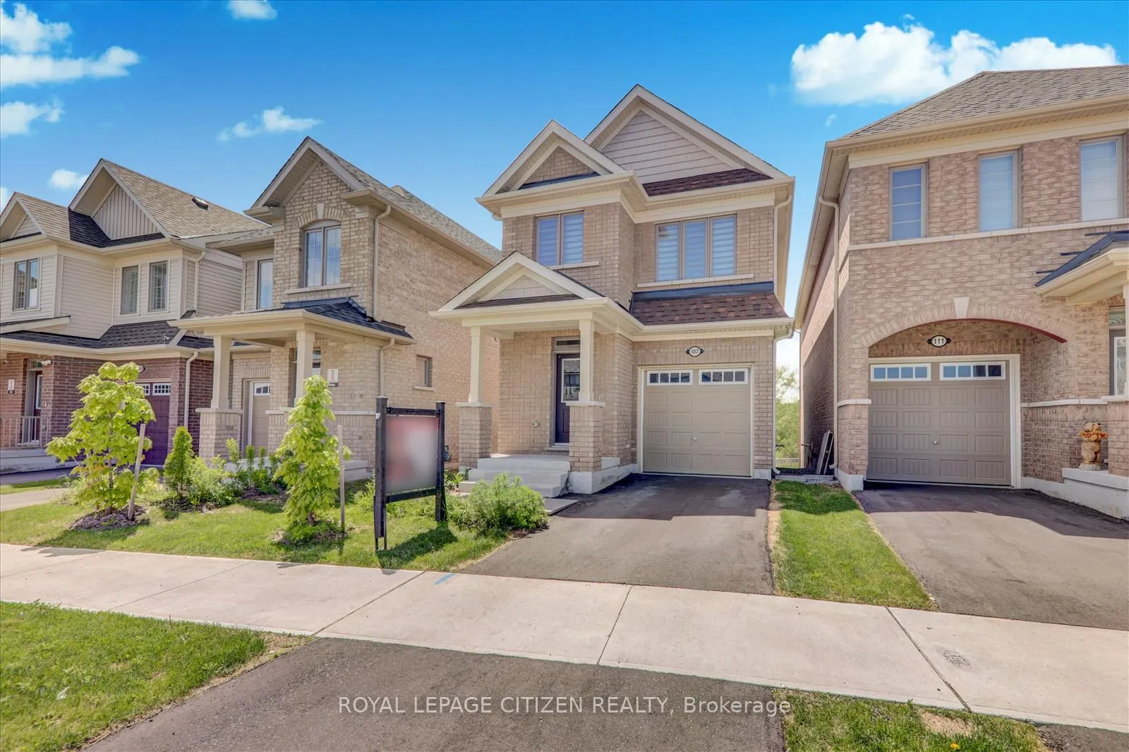 Photo 3 of 107 Bayardo Drive, Oshawa, Windfields — HOMEH
