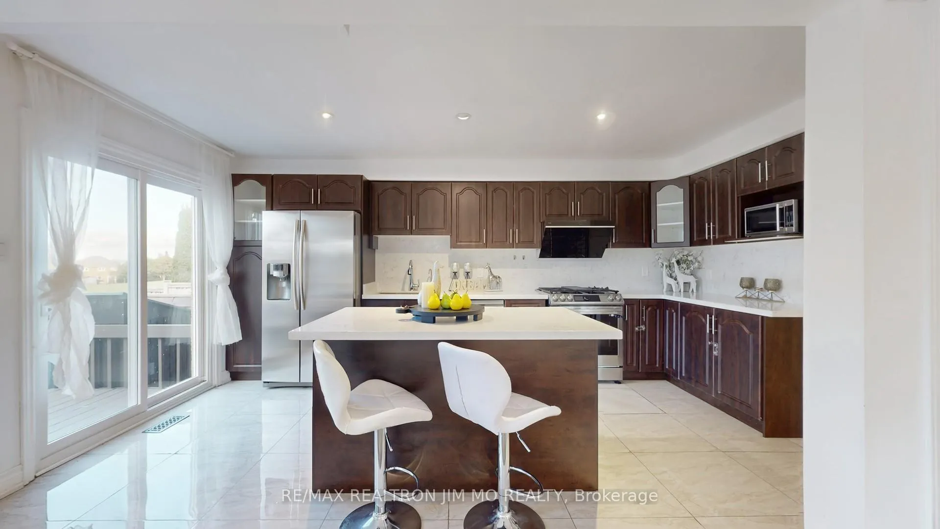 Photo 12 of 431 Stone Road, Aurora, Aurora Grove — HOMEH