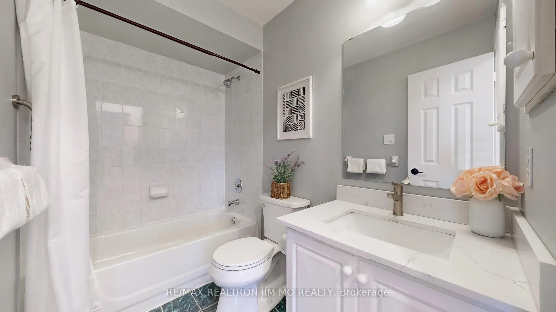 Photo 39 of 431 Stone Road, Aurora, Aurora Grove — HOMEH